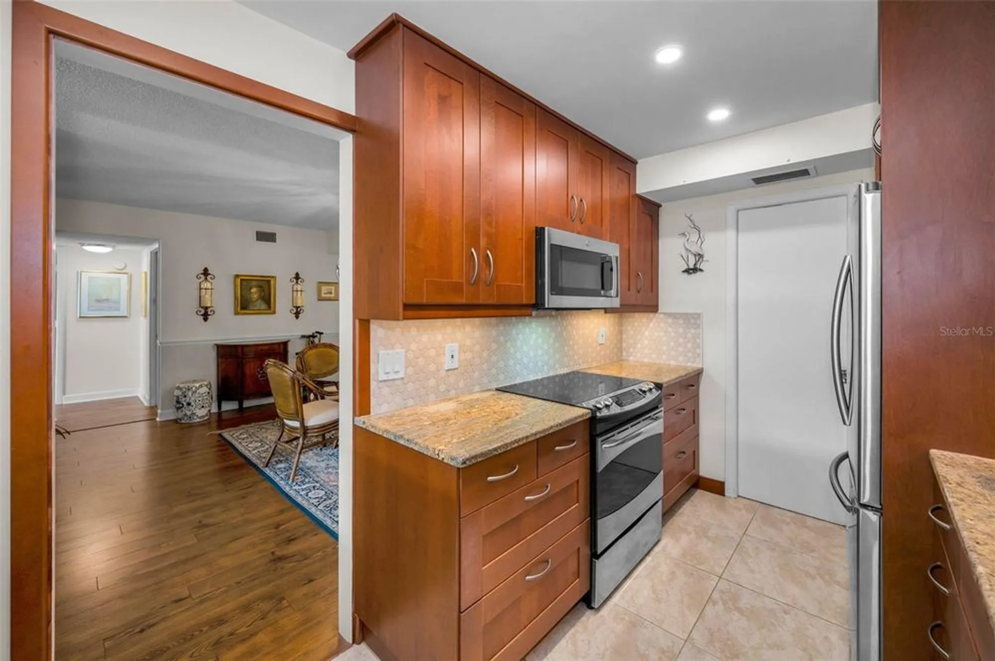 Property Slideshow image 20 of 42 | 632 edgewater dr 433, Dunedin, FL, 34698