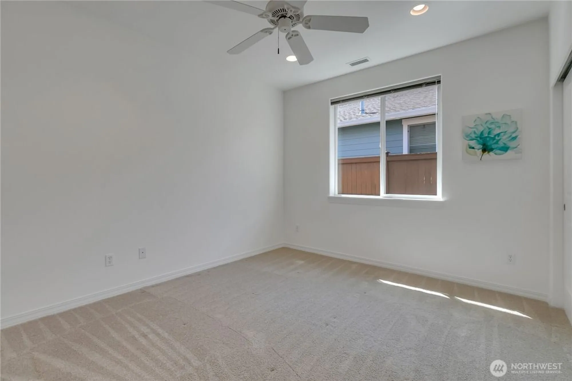 Property Slideshow image 24 of 38 | 4961 spokane st, Lacey, WA, 98516