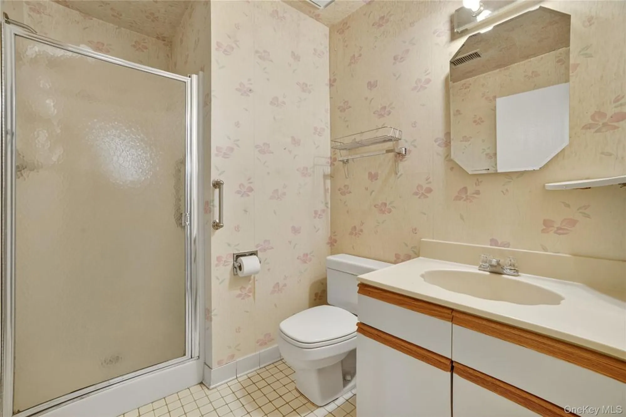 Property Slideshow image 23 of 39 | 175 long hill dr b, Yorktown Heights, NY, 10598