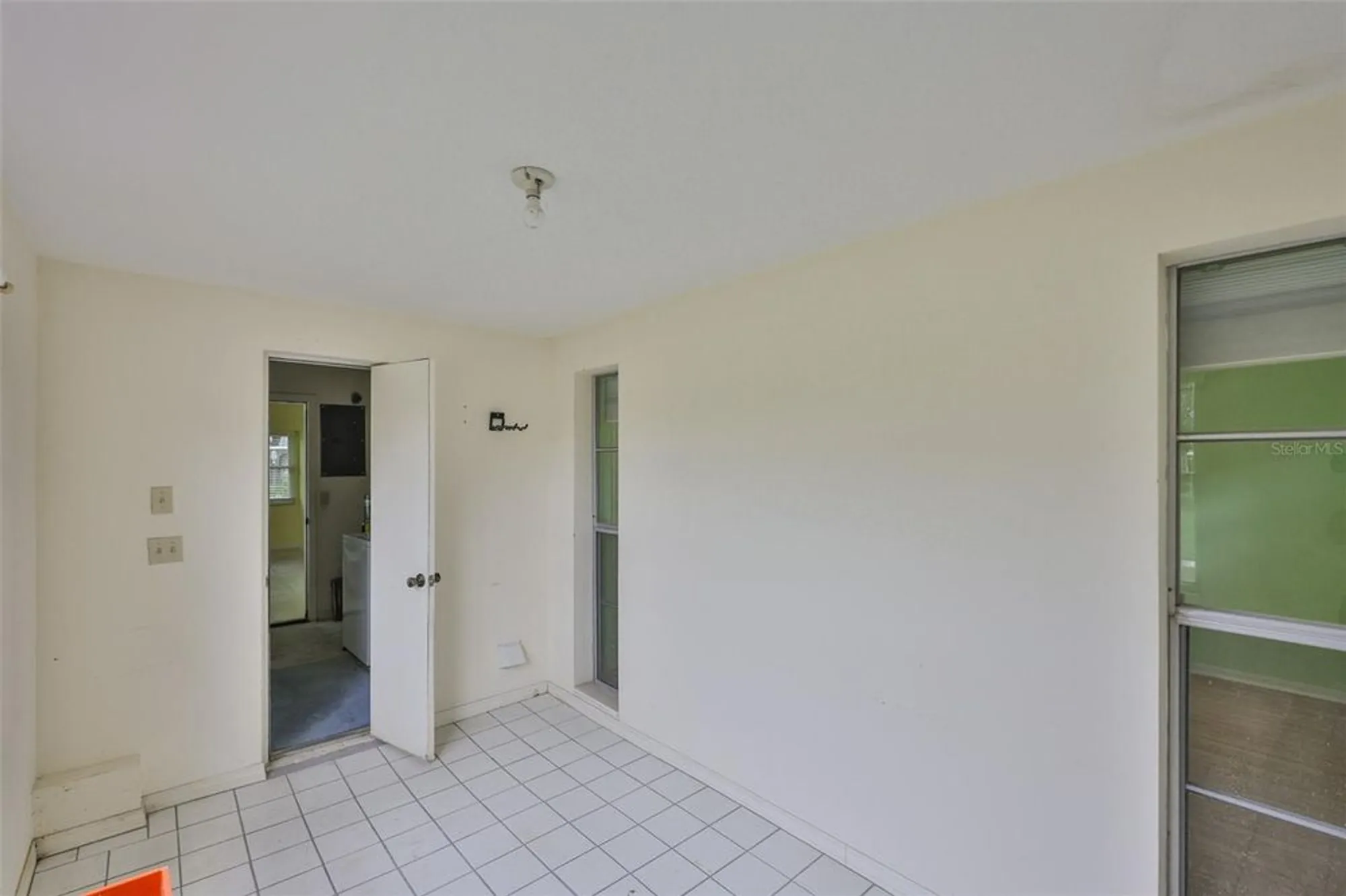 Property Slideshow image 22 of 49 | 1908 canterbury ln 20, Sun City Center, FL, 33573