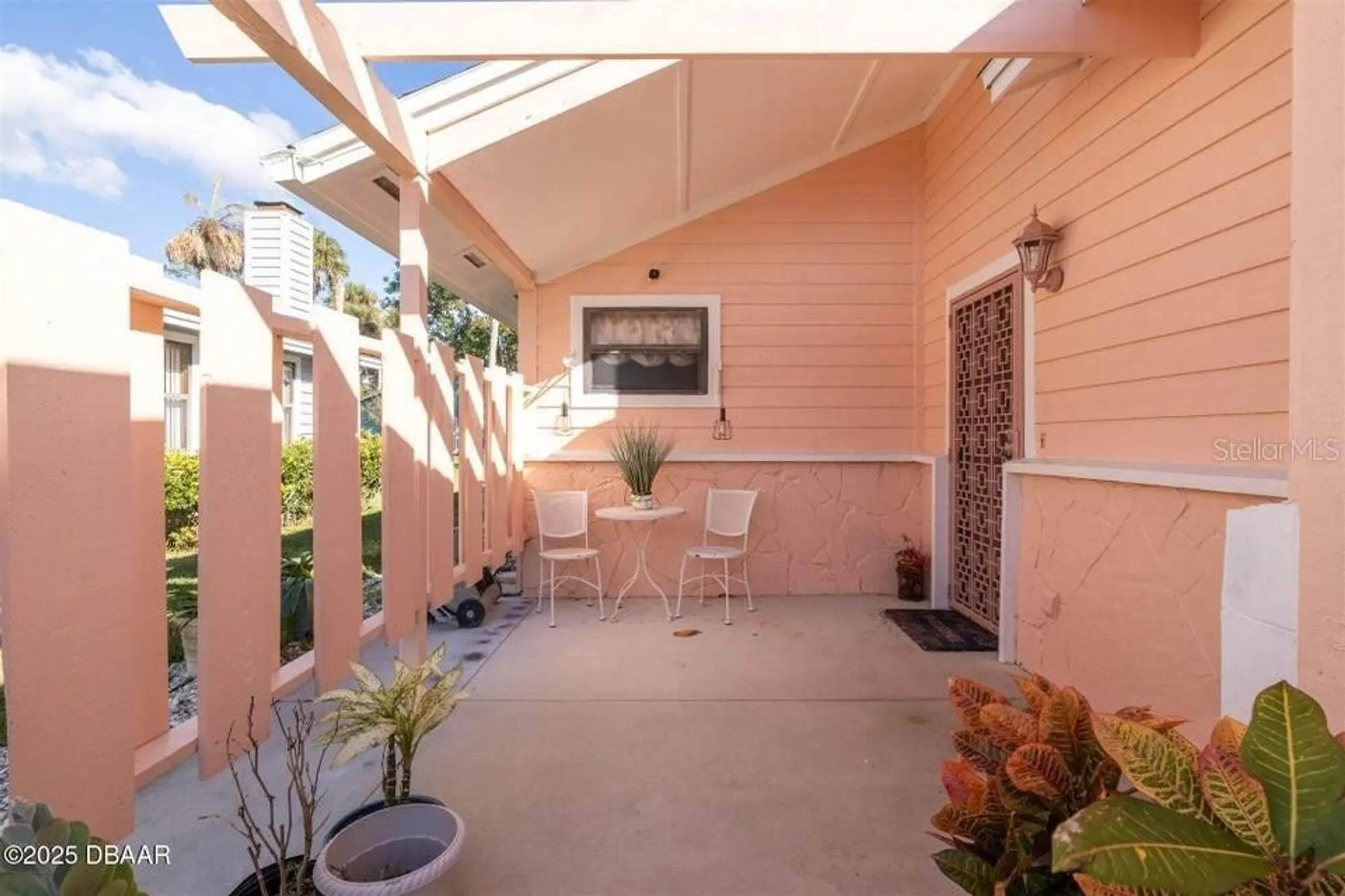 Property Slideshow image 5 of 30 | 252 gull dr, Daytona Beach, FL, 32119