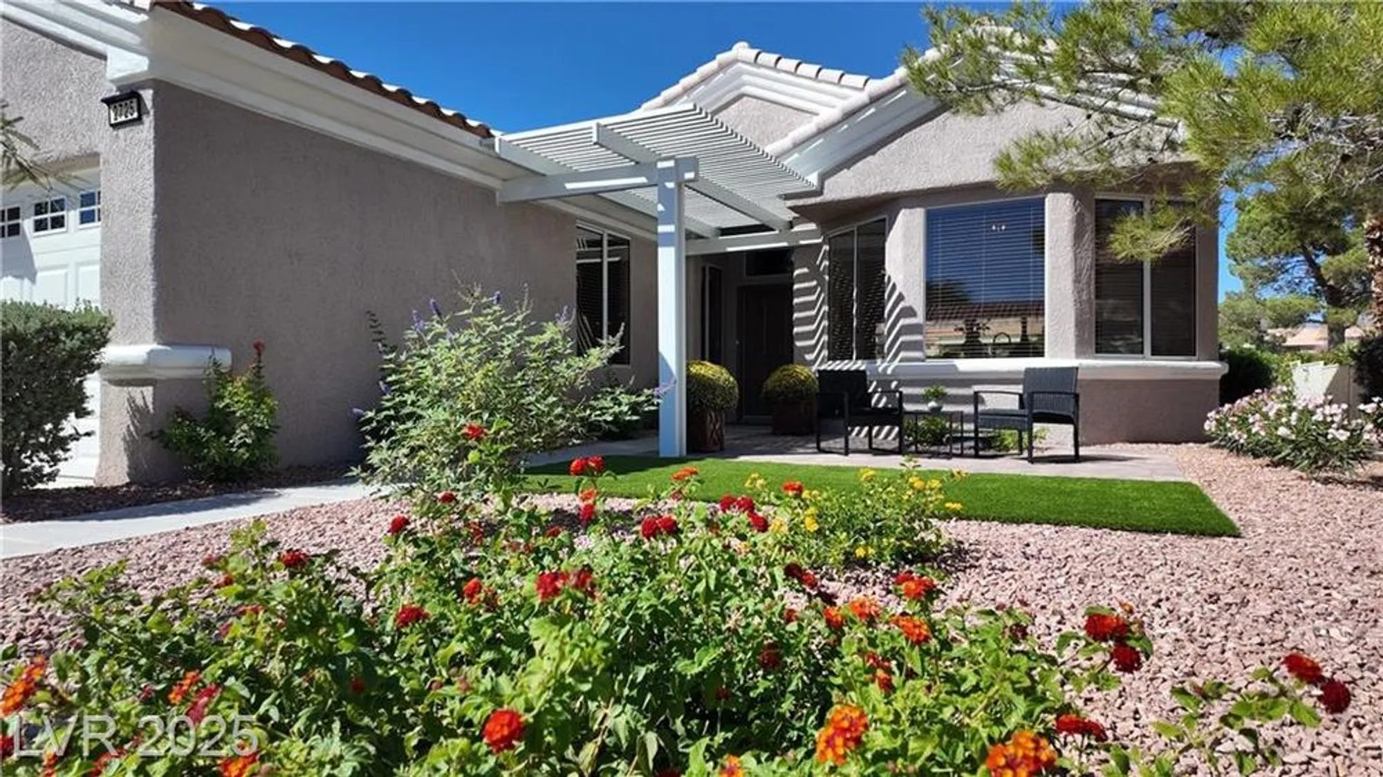 Property Slideshow image 37 of 43 | 2725 youngdale dr, Las Vegas, NV, 89134