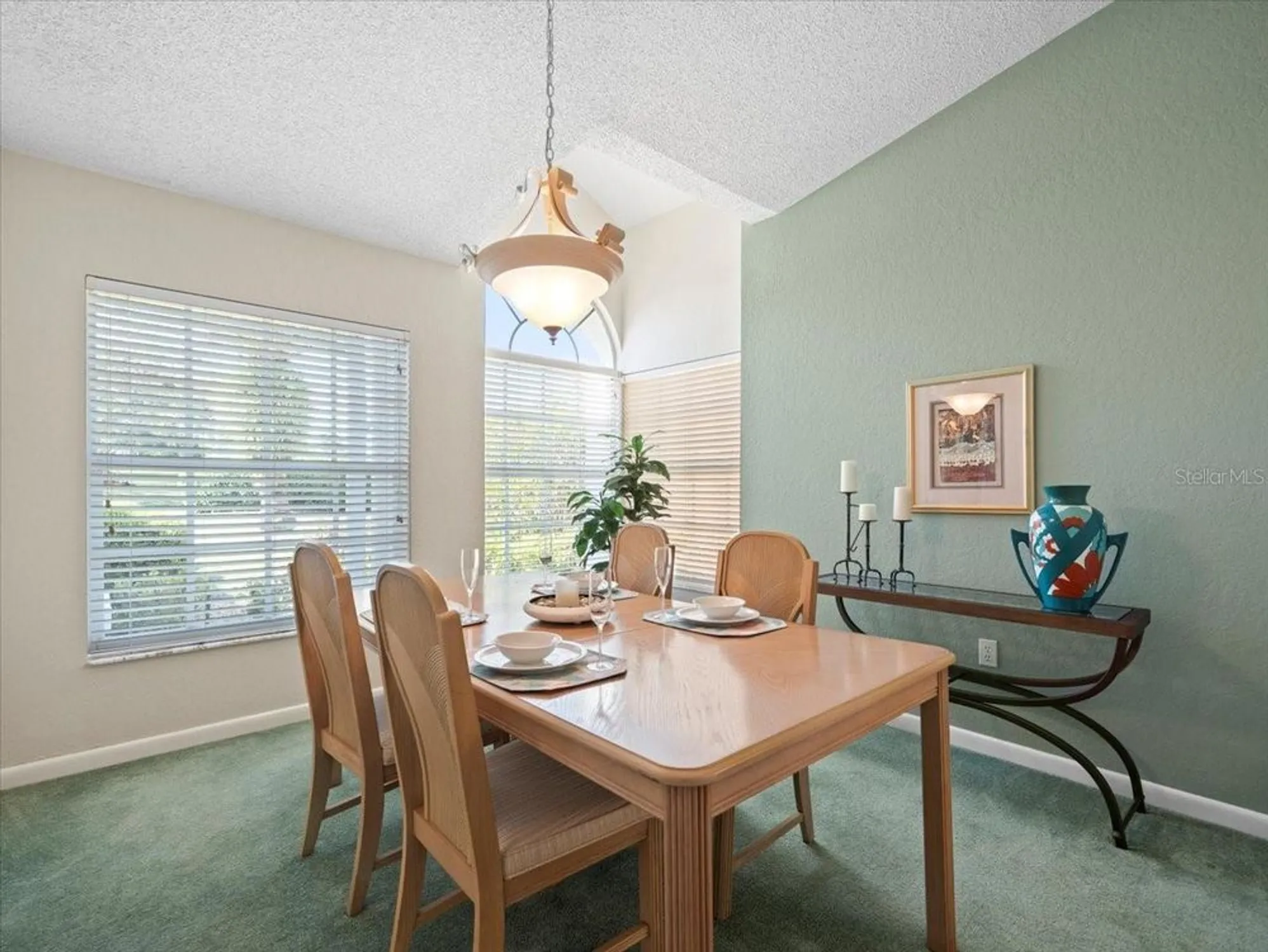 Property Slideshow image 10 of 58 | 9355 french quarters cir, Weeki Wachee, FL, 34613