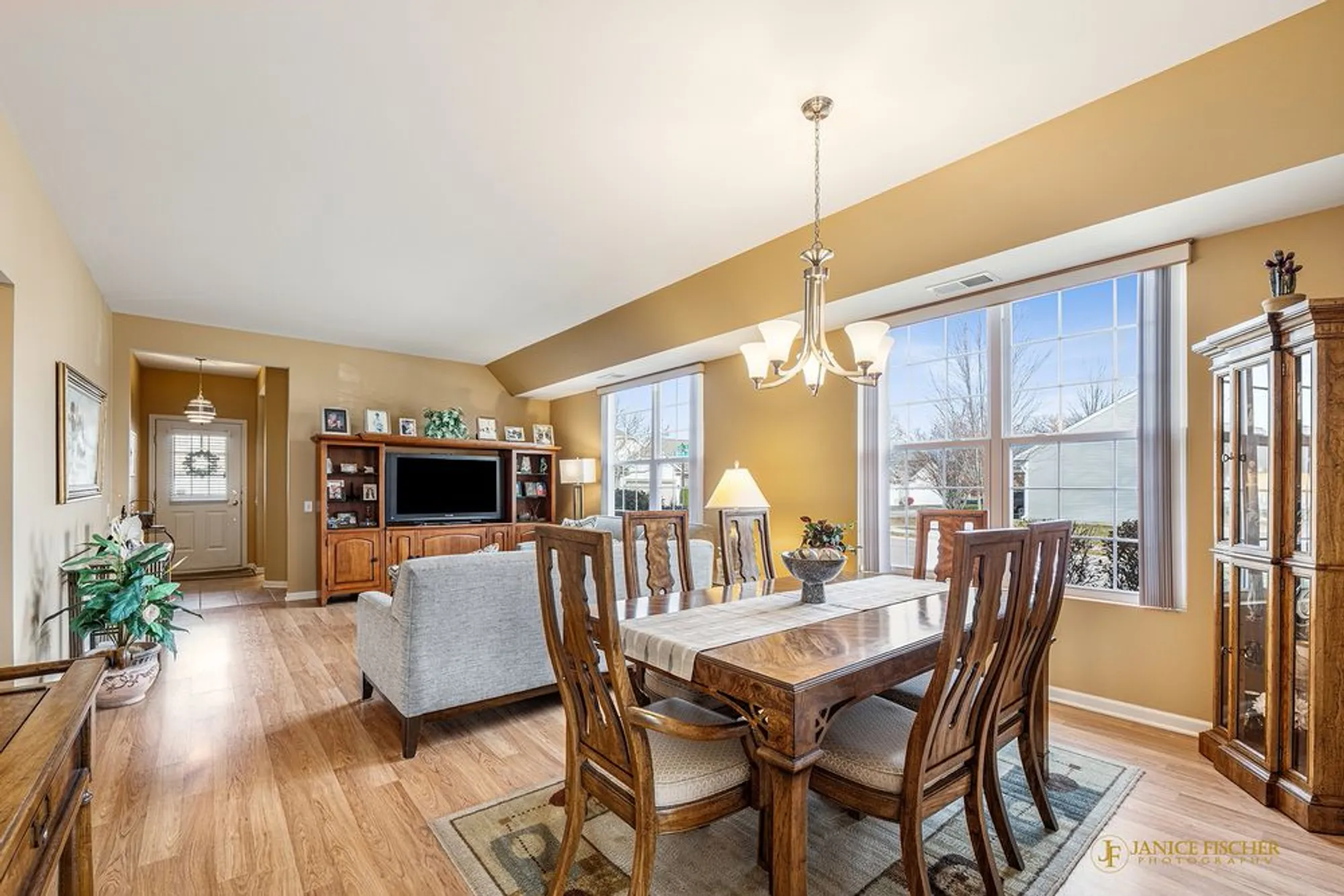 Property Slideshow image 7 of 21 | 13463 morgan way, Huntley, IL, 60142