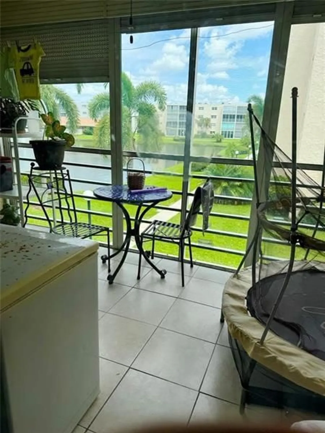 Property Slideshow image 8 of 25 | 325 se 11th ter # 205te, Dania Beach, FL, 33004