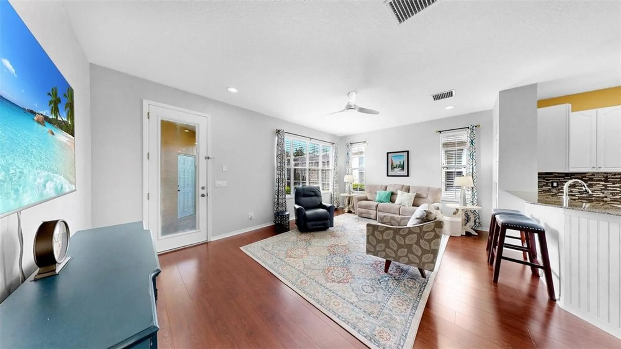 Property Slideshow image 11 of 57 | 203 oceania ct, Apollo Beach, FL, 33572
