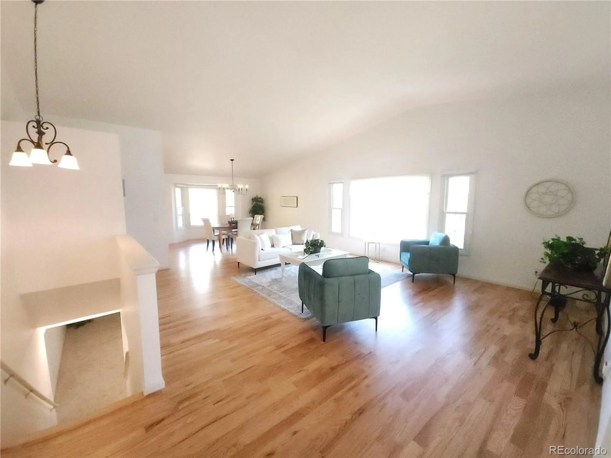 Property Slideshow image 3 of 31 | 4927 greenwich way, Highlands Ranch, CO, 80130