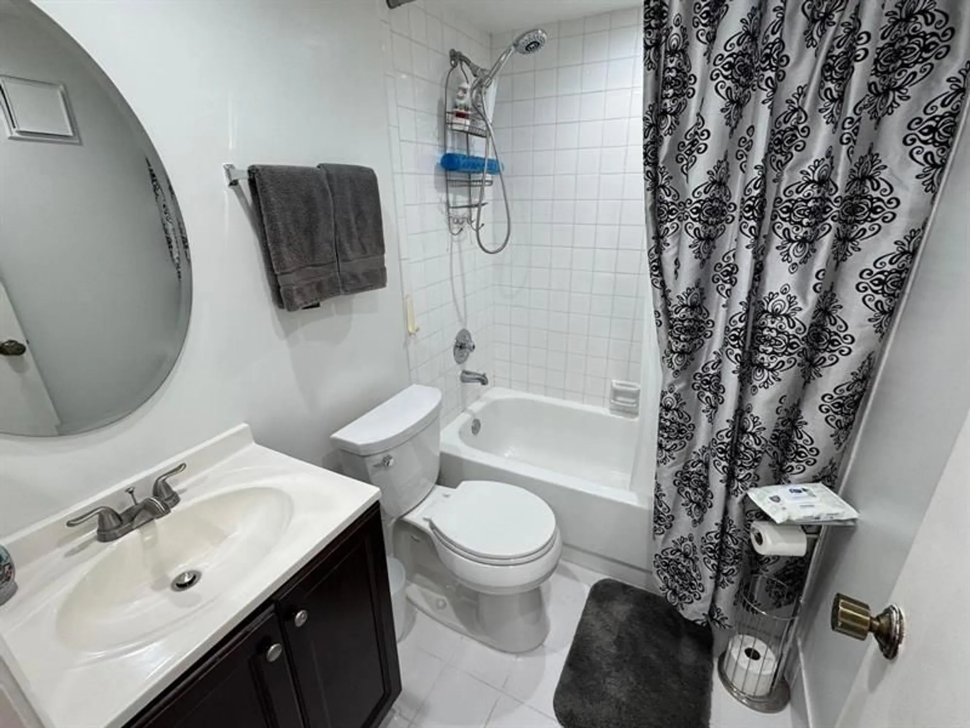 Property Slideshow image 20 of 40 | 6701 n university dr apt 216, Tamarac, FL, 33321