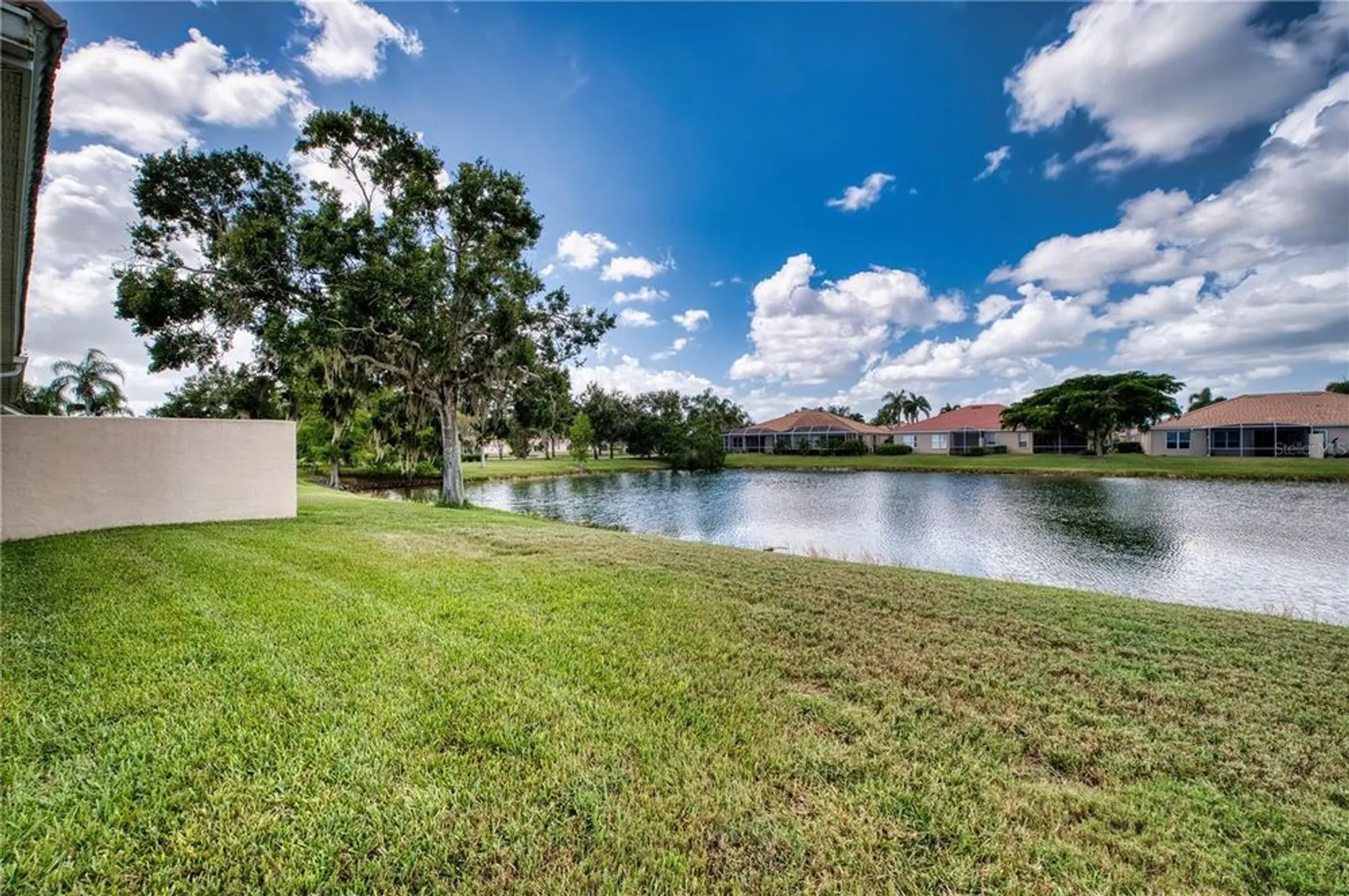 Property Slideshow image 27 of 39 | 8014 victoria falls cir, Sarasota, FL, 34243