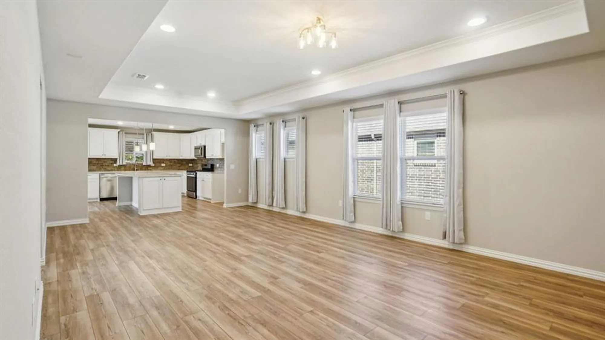 Property Slideshow image 11 of 40 | 9301 riverlight rd, Mckinney, TX, 75071