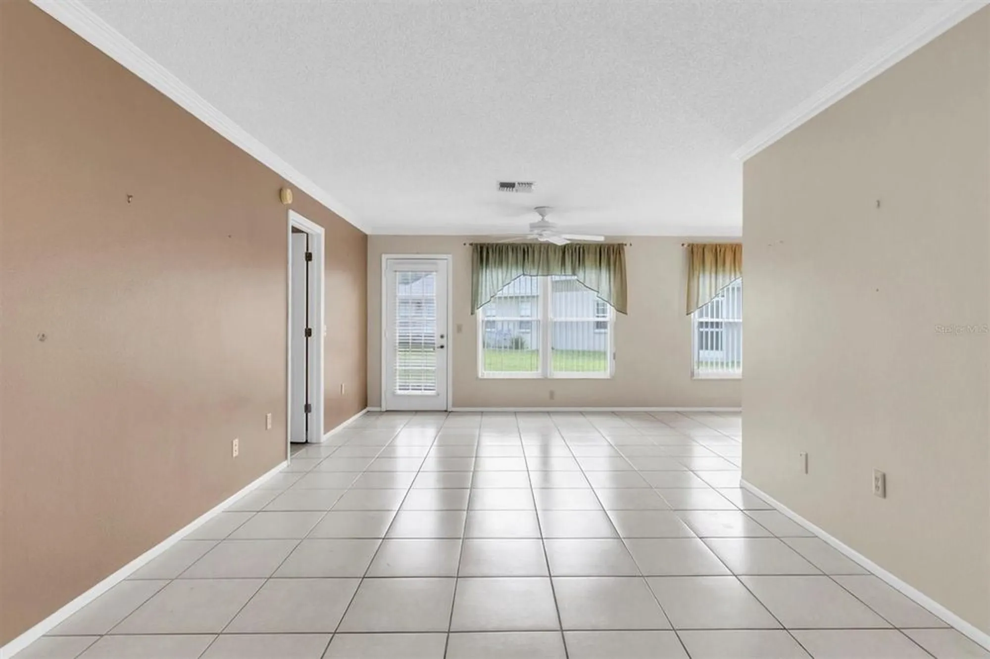 Property Slideshow image 5 of 54 | 4872 boonesboro ct, New Port Richey, FL, 34655