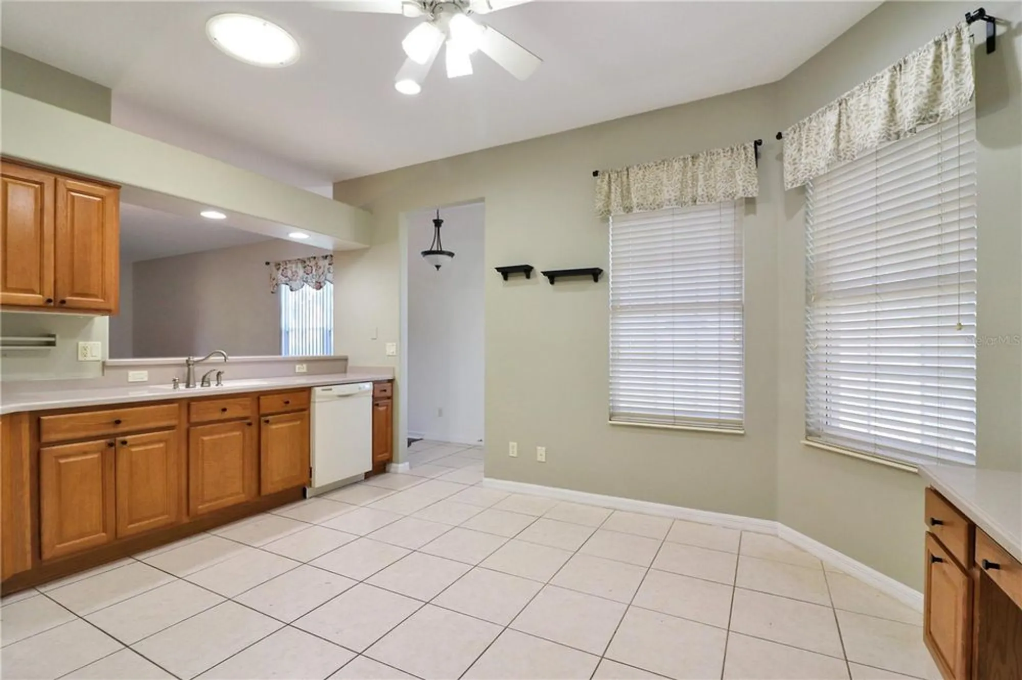 Property Slideshow image 6 of 31 | 5107 aurora dr, Leesburg, FL, 34748