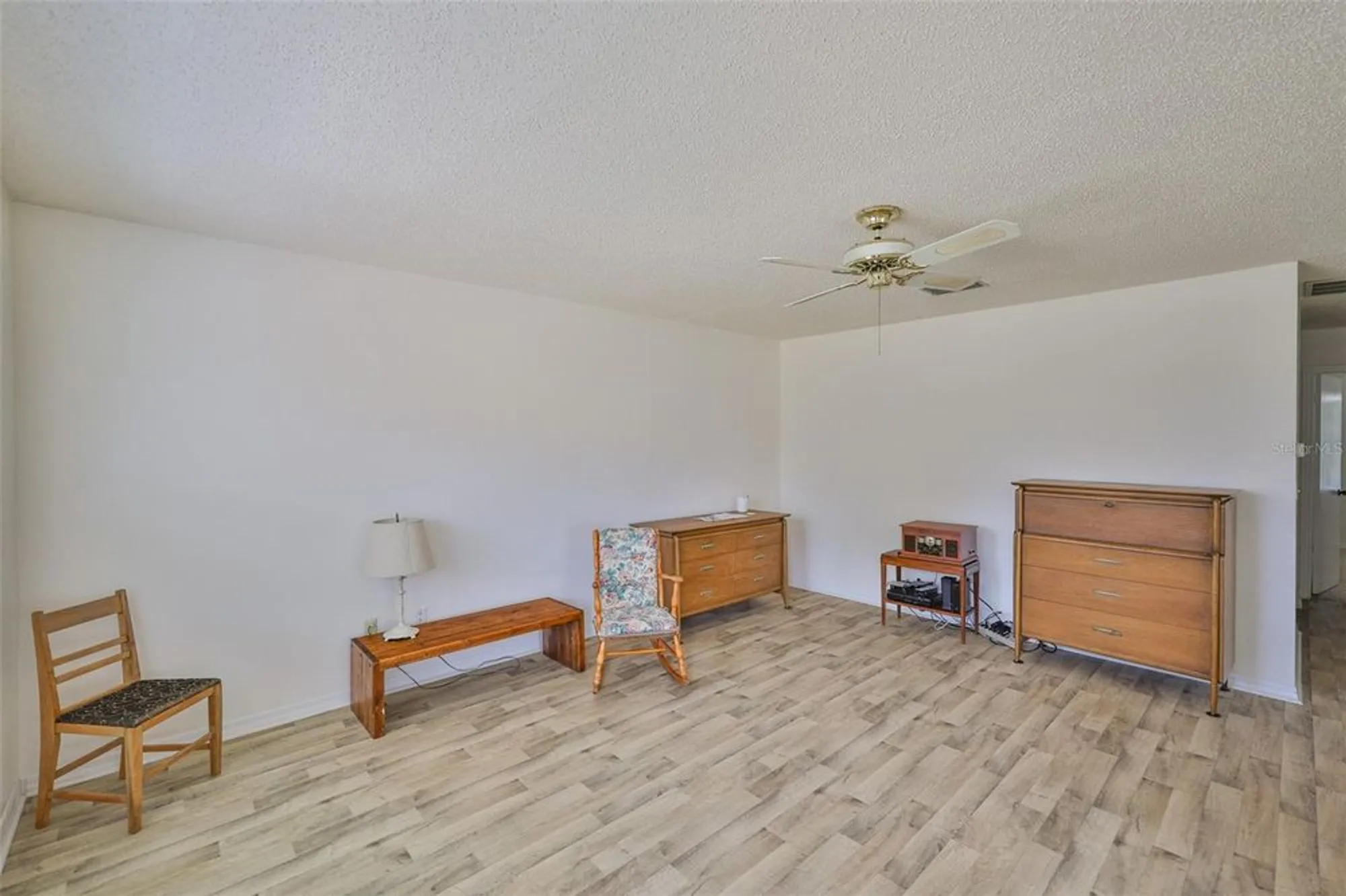 Property Slideshow image 9 of 54 | 1904 canterbury ln 18, Sun City Center, FL, 33573