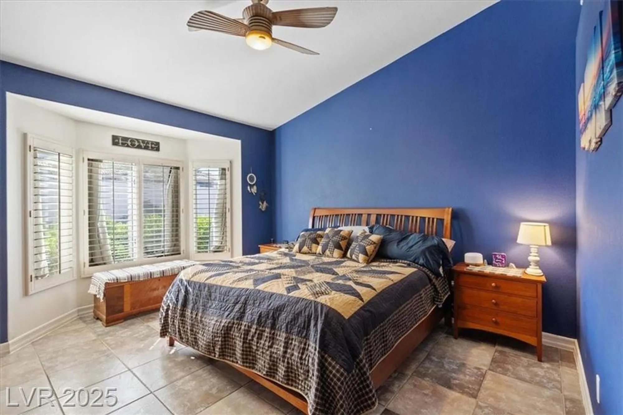 Property Slideshow image 20 of 37 | 2525 banora point dr, Las Vegas, NV, 89134