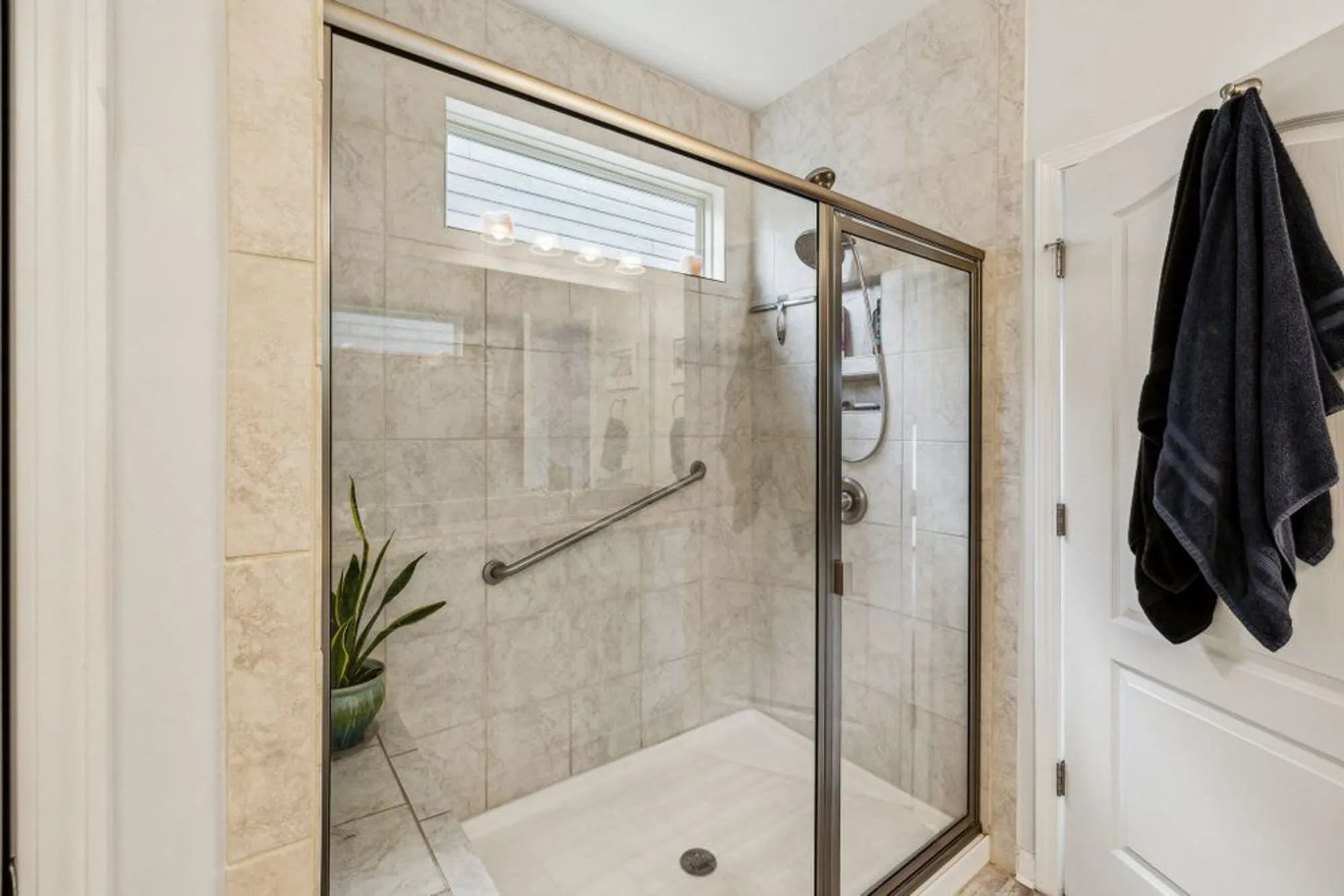 Property Slideshow image 30 of 61 | 2237 henderson dr, Spring Hill, TN, 37174