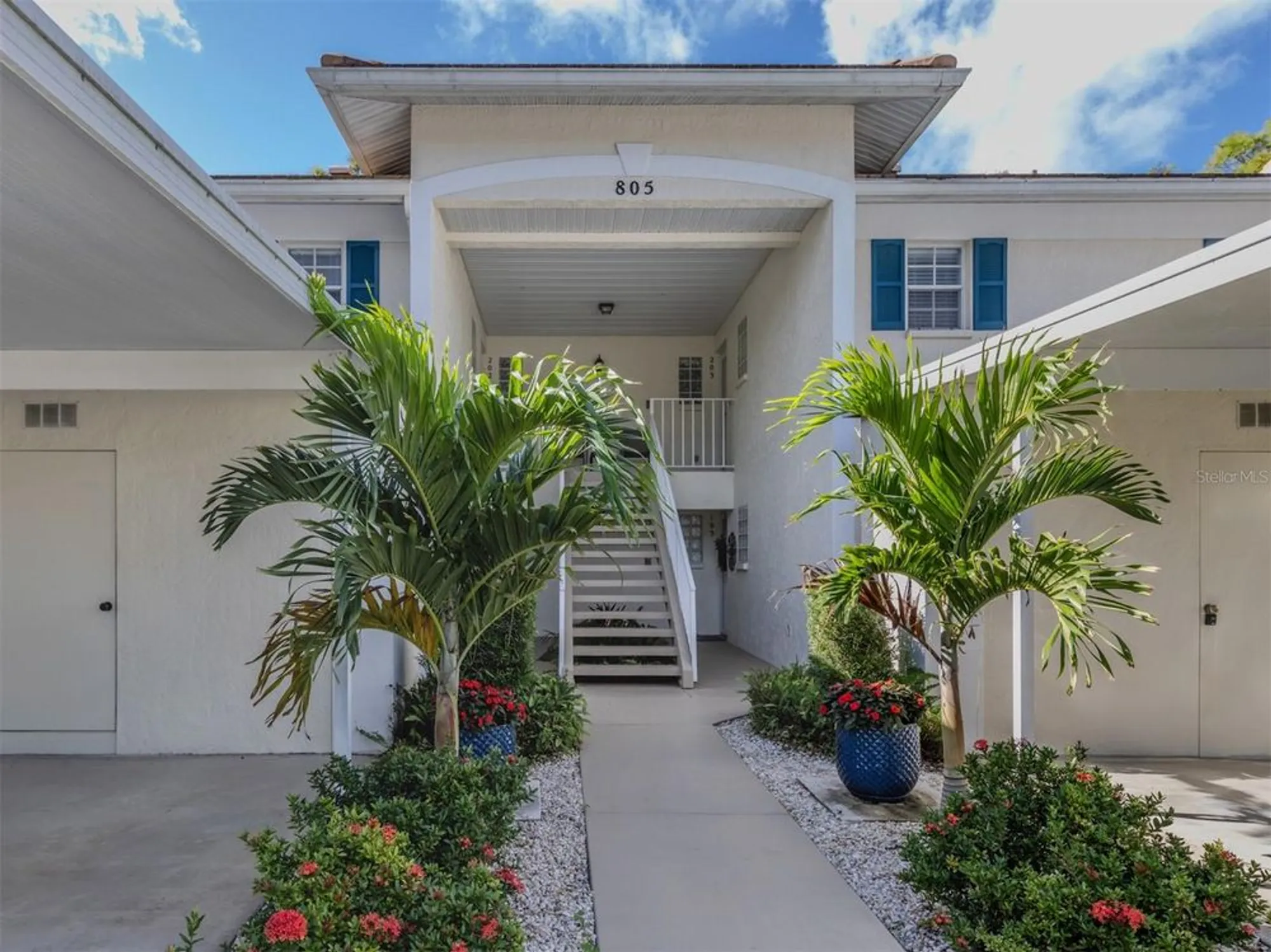 Property Slideshow image 2 of 76 | 805 montrose dr 203, Venice, FL, 34293