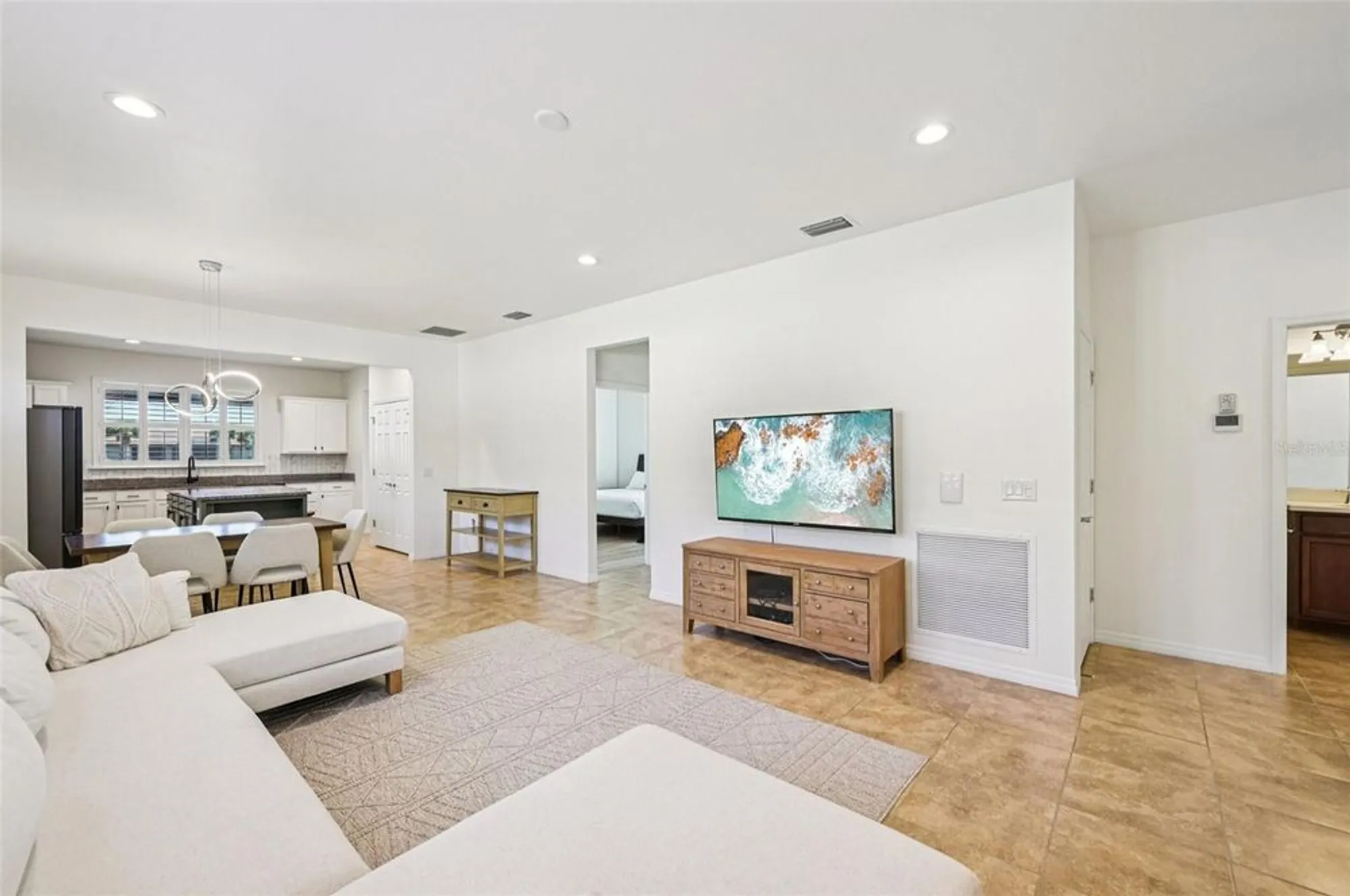 Property Slideshow image 5 of 51 | 19220 isadora st, Venice, FL, 34293