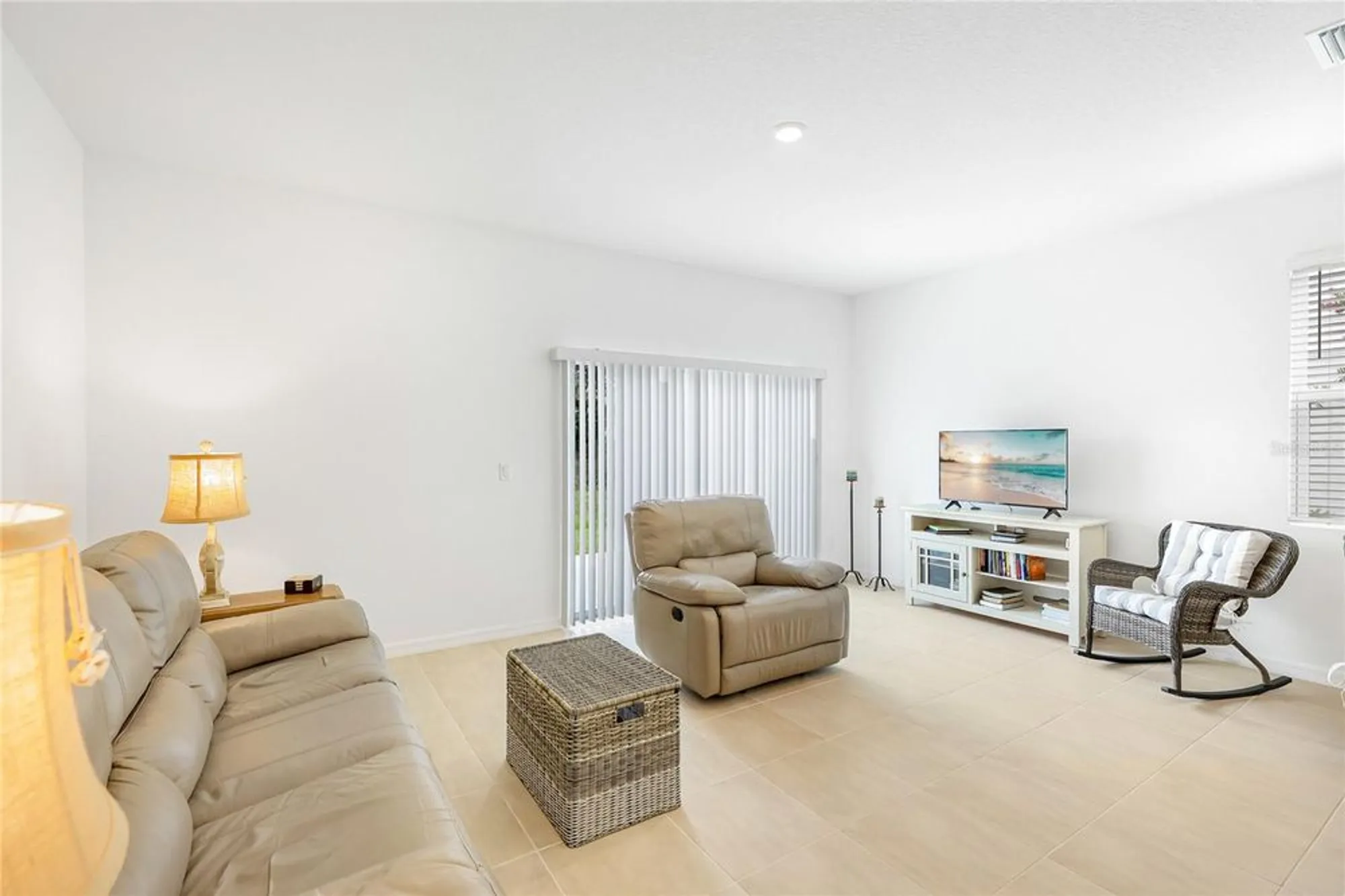 Property Slideshow image 8 of 26 | 3039 novara ln, Bradenton, FL, 34211