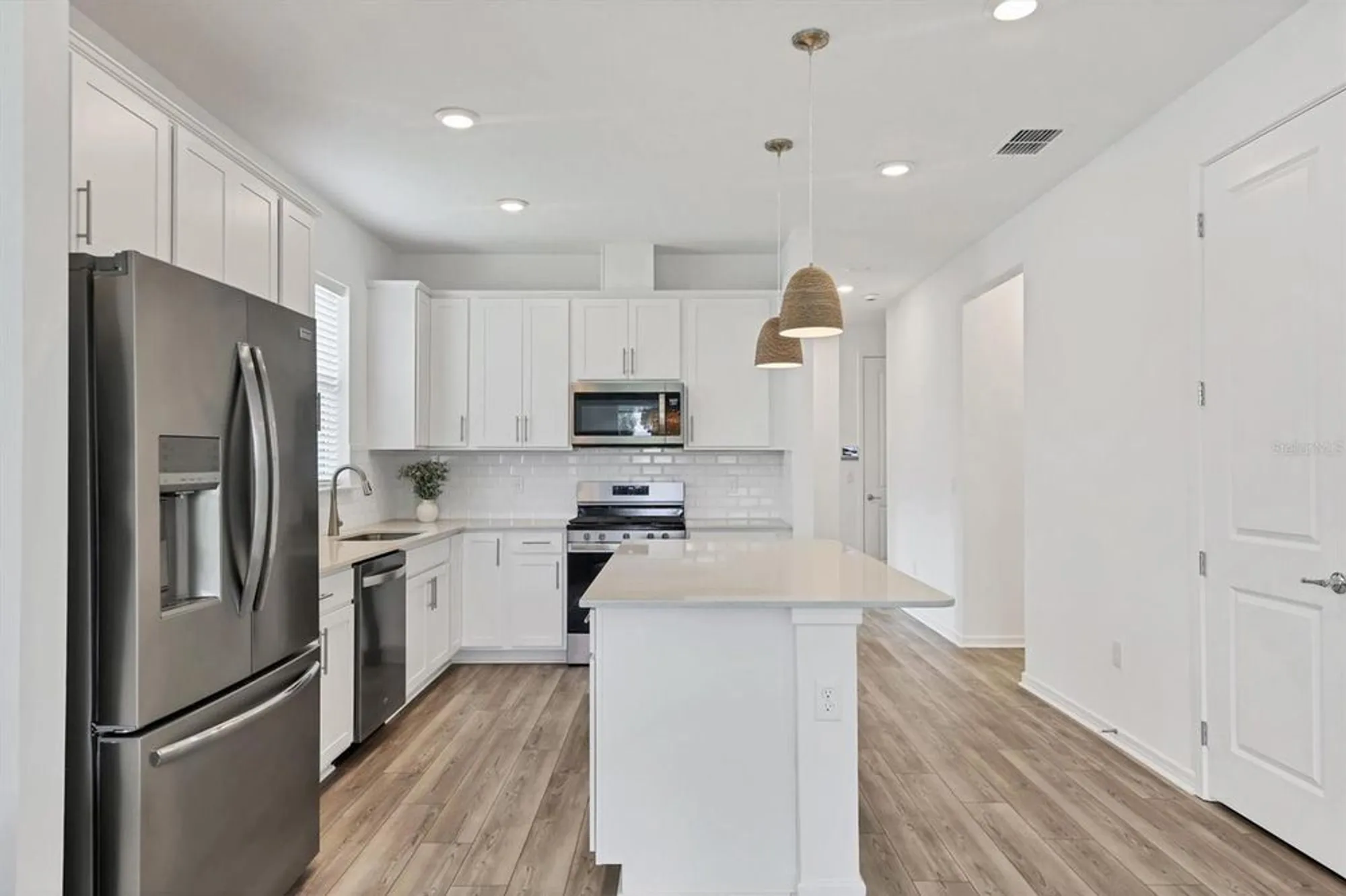 Property Slideshow image 8 of 48 | 10434 spring tide way, Parrish, FL, 34219