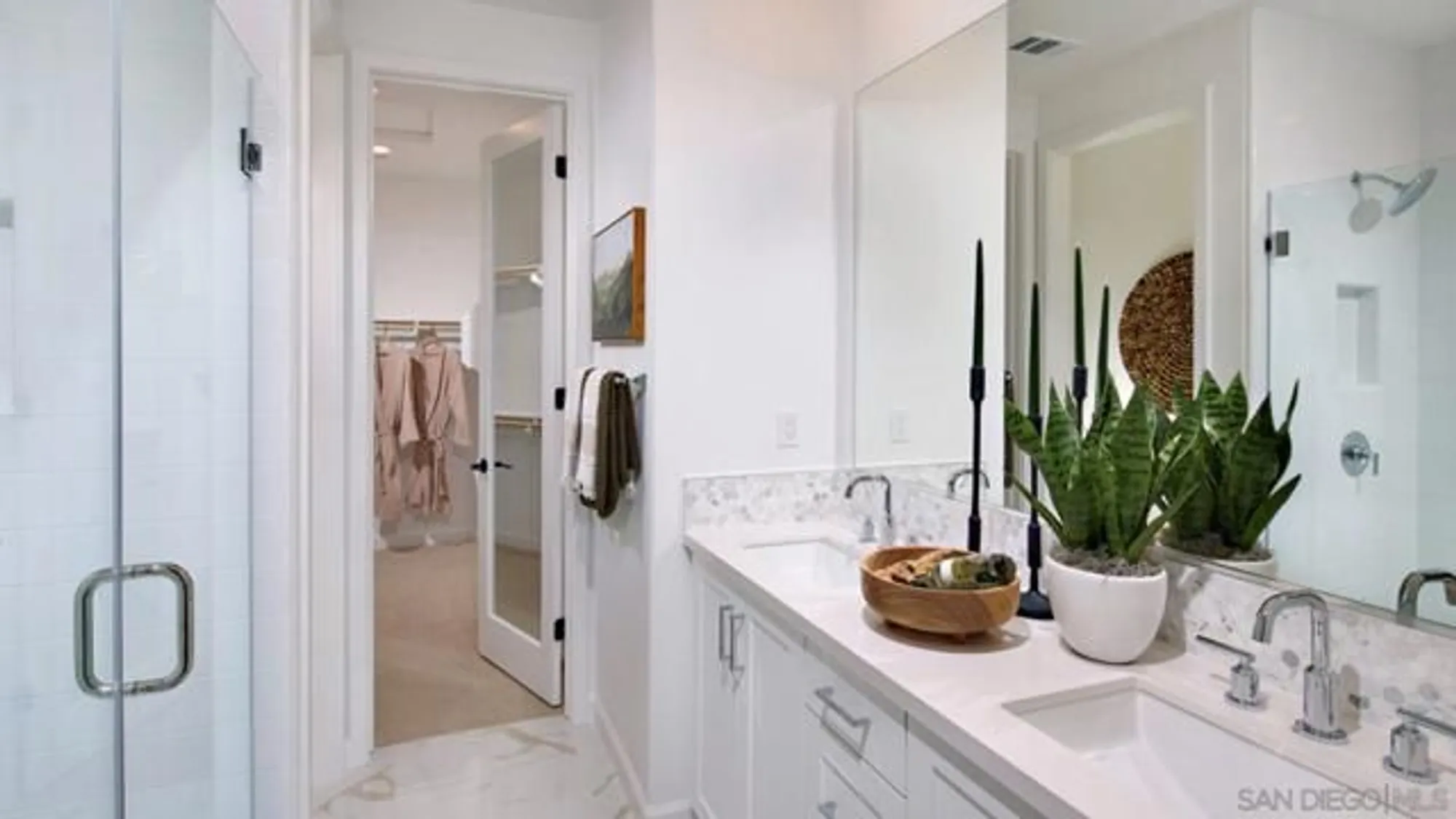 Property Slideshow image 16 of 19 | 12555 taylor way, San Diego, CA, 92129