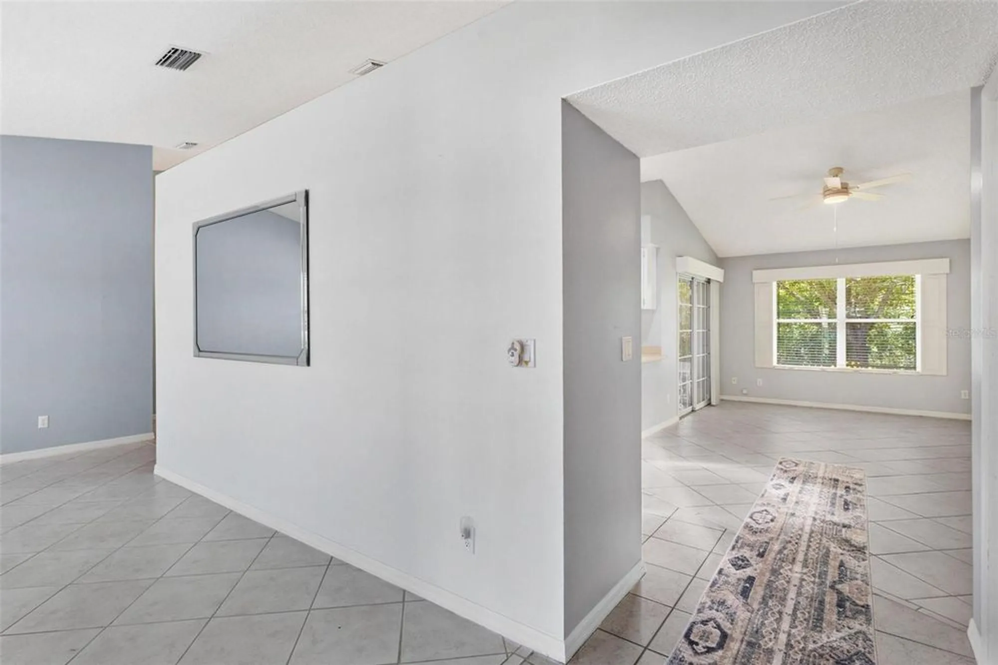 Property Slideshow image 6 of 48 | 26608 racquet cir, Leesburg, FL, 34748