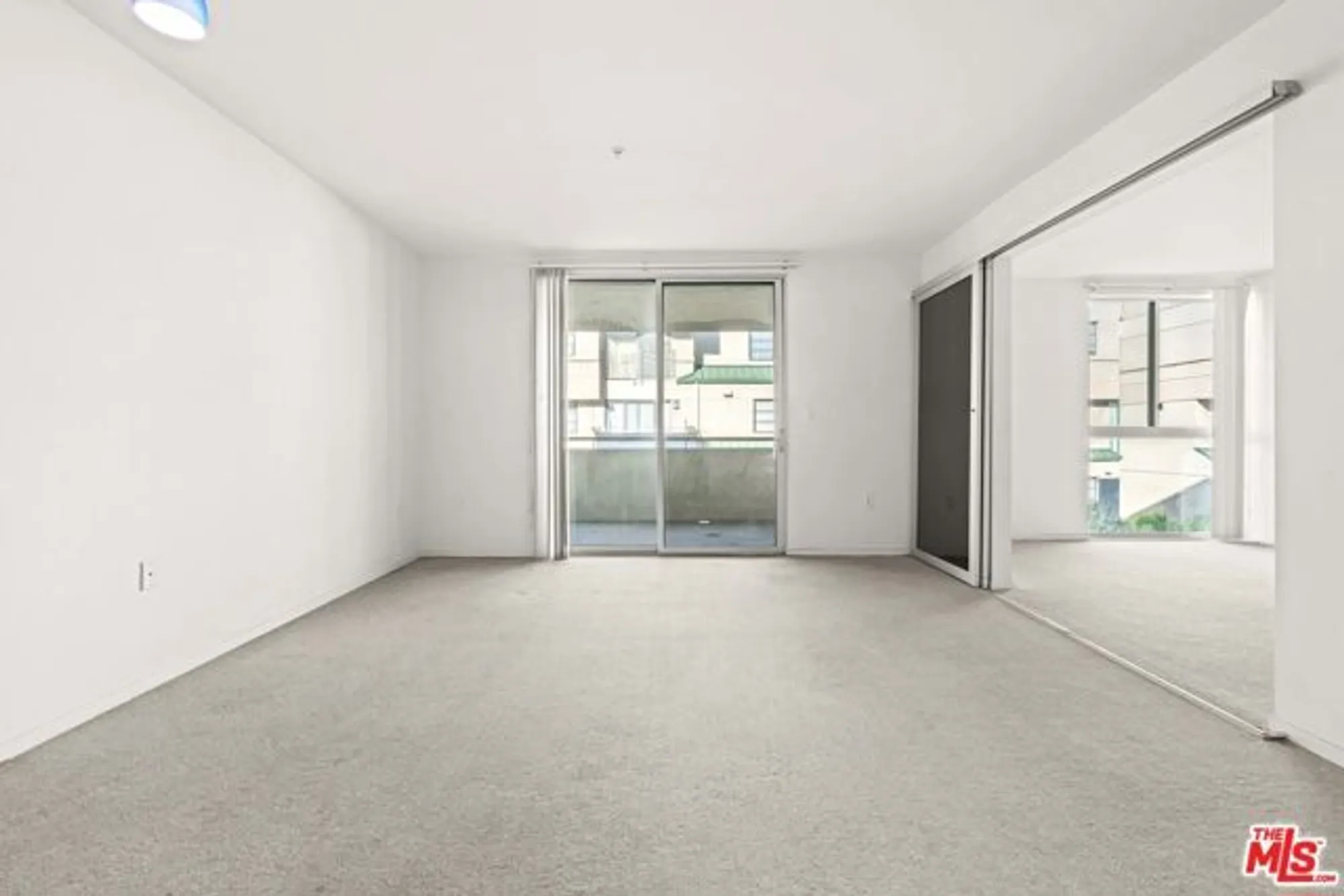 Property Slideshow image 7 of 35 | 267 s san pedro st unit 508, Los Angeles, CA, 90012