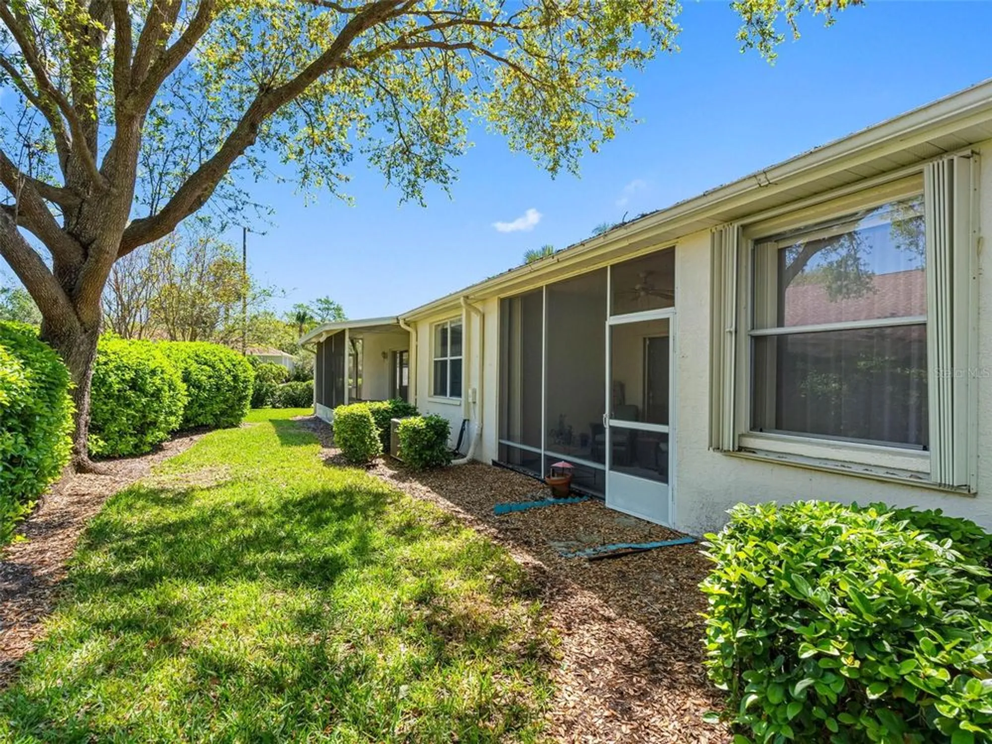 Property Slideshow image 19 of 48 | 2618 newcomb ct # 12, Sun City Center, FL, 33573