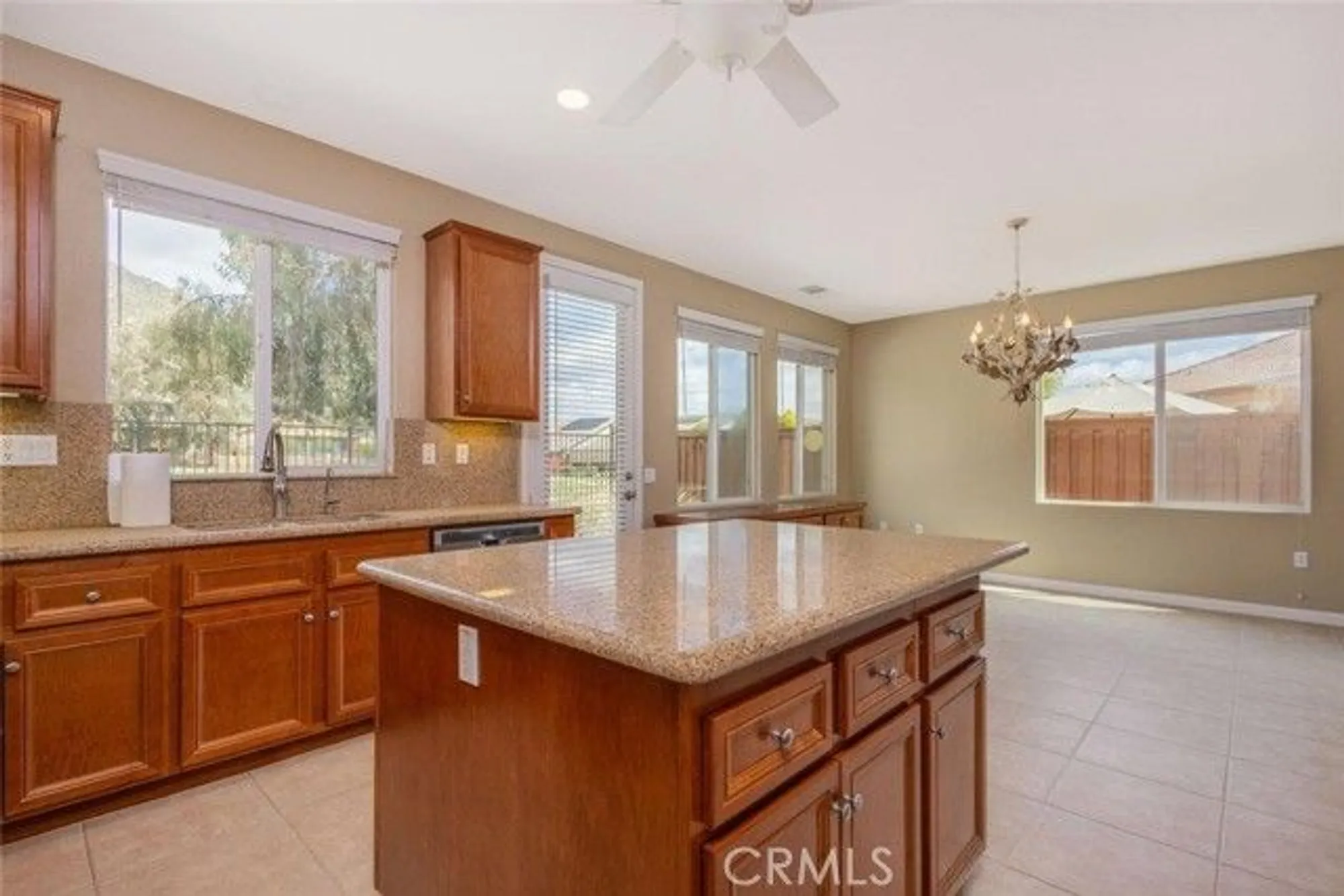 Property Slideshow image 18 of 48 | 7692 dutra dr, Hemet, CA, 92545