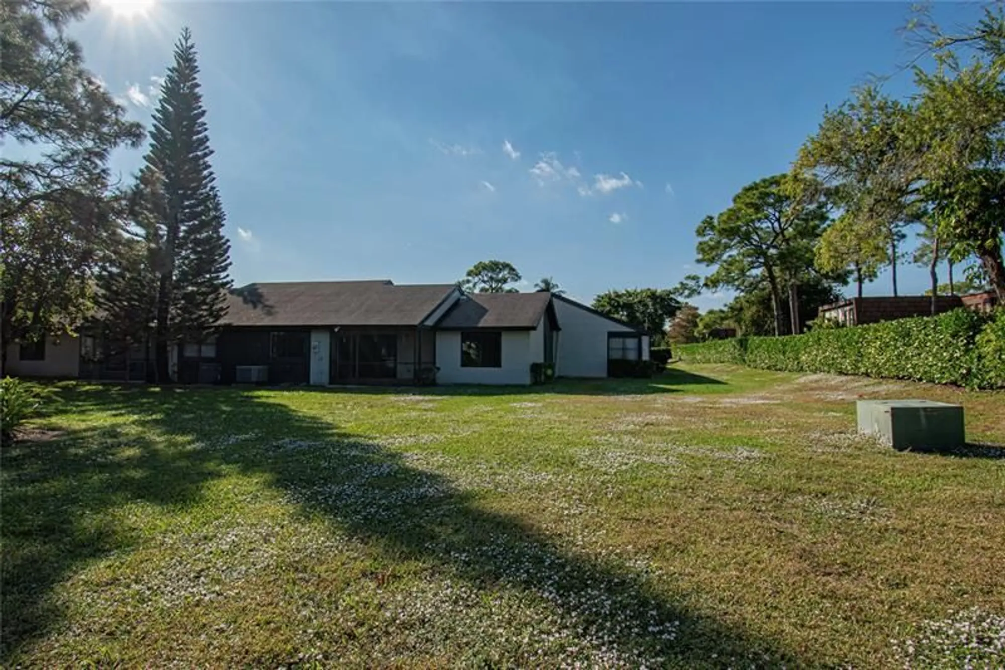 Property Slideshow image 34 of 64 | 381 ottawa ct, Royal Palm Beach, FL, 33411