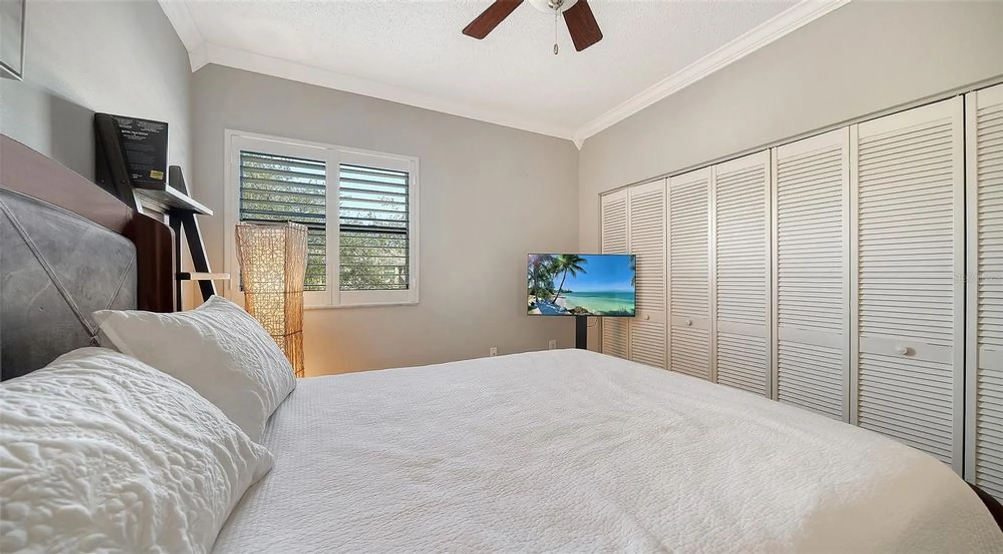 Property Slideshow image 27 of 53 | 5260 heron way # 202, Sarasota, FL, 34231
