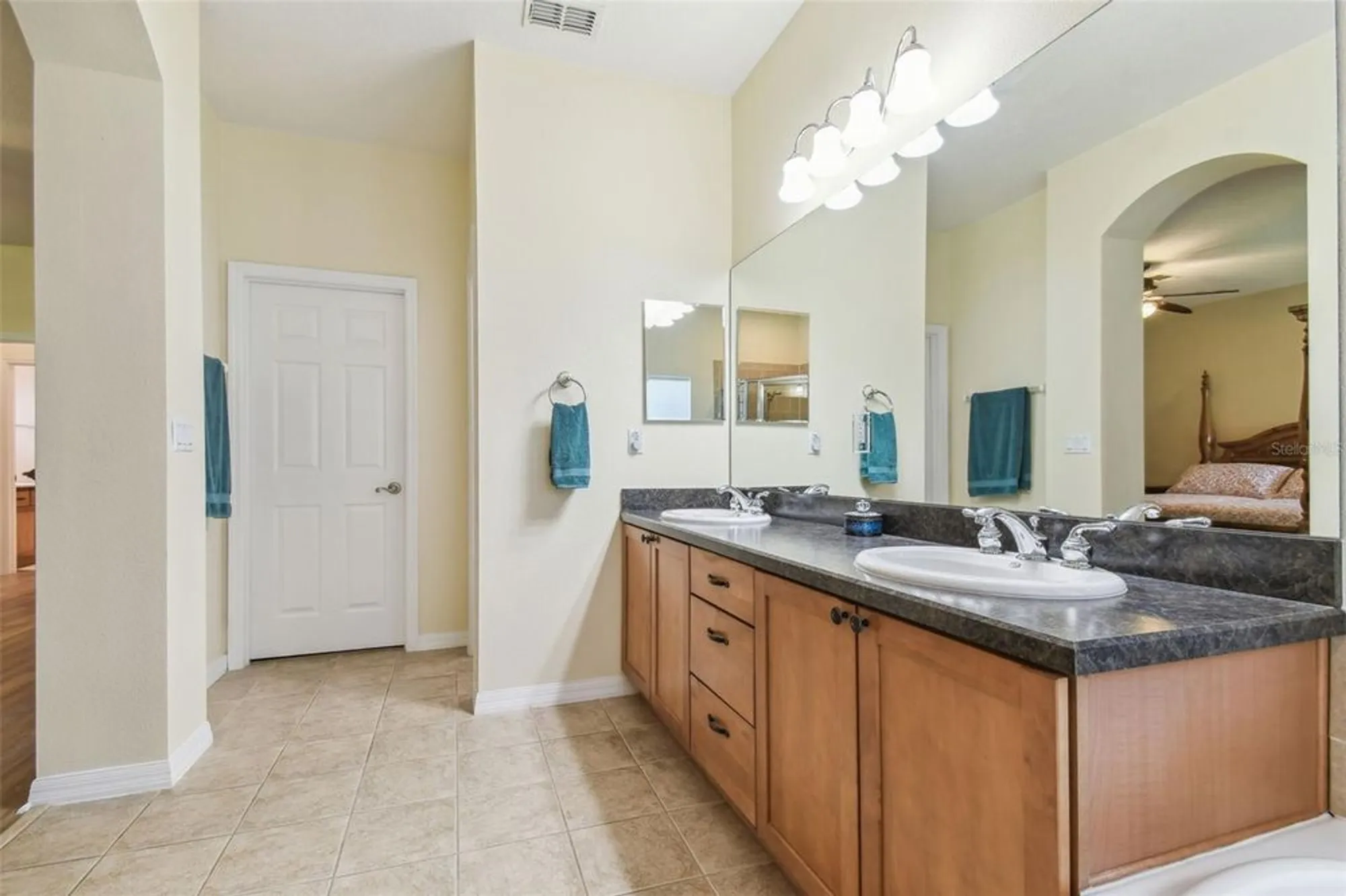 Property Slideshow image 33 of 72 | 217 sorrento rd, Kissimmee, FL, 34759