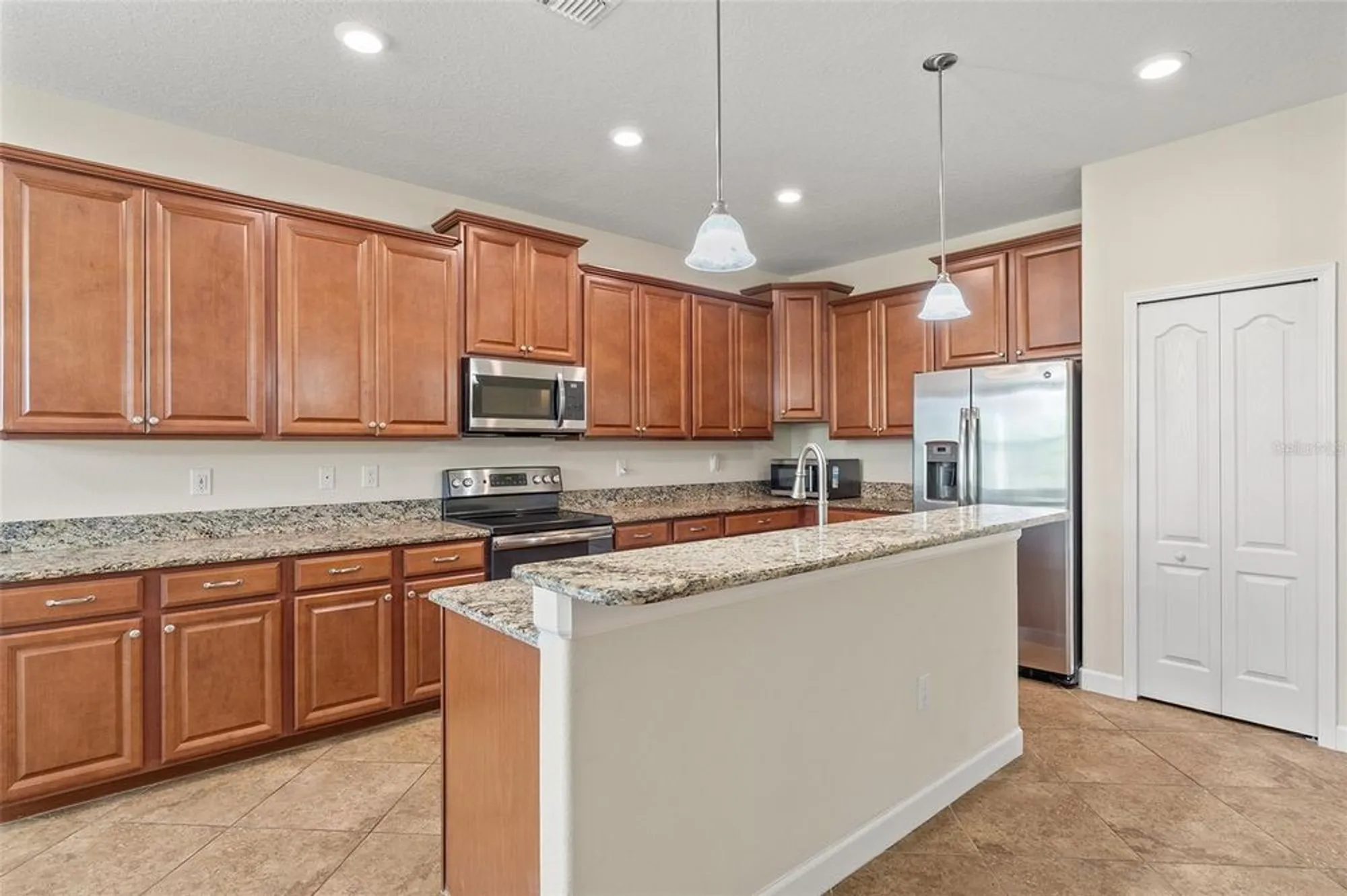 Property Slideshow image 24 of 36 | 3667 plymouth dr, Winter Haven, FL, 33884