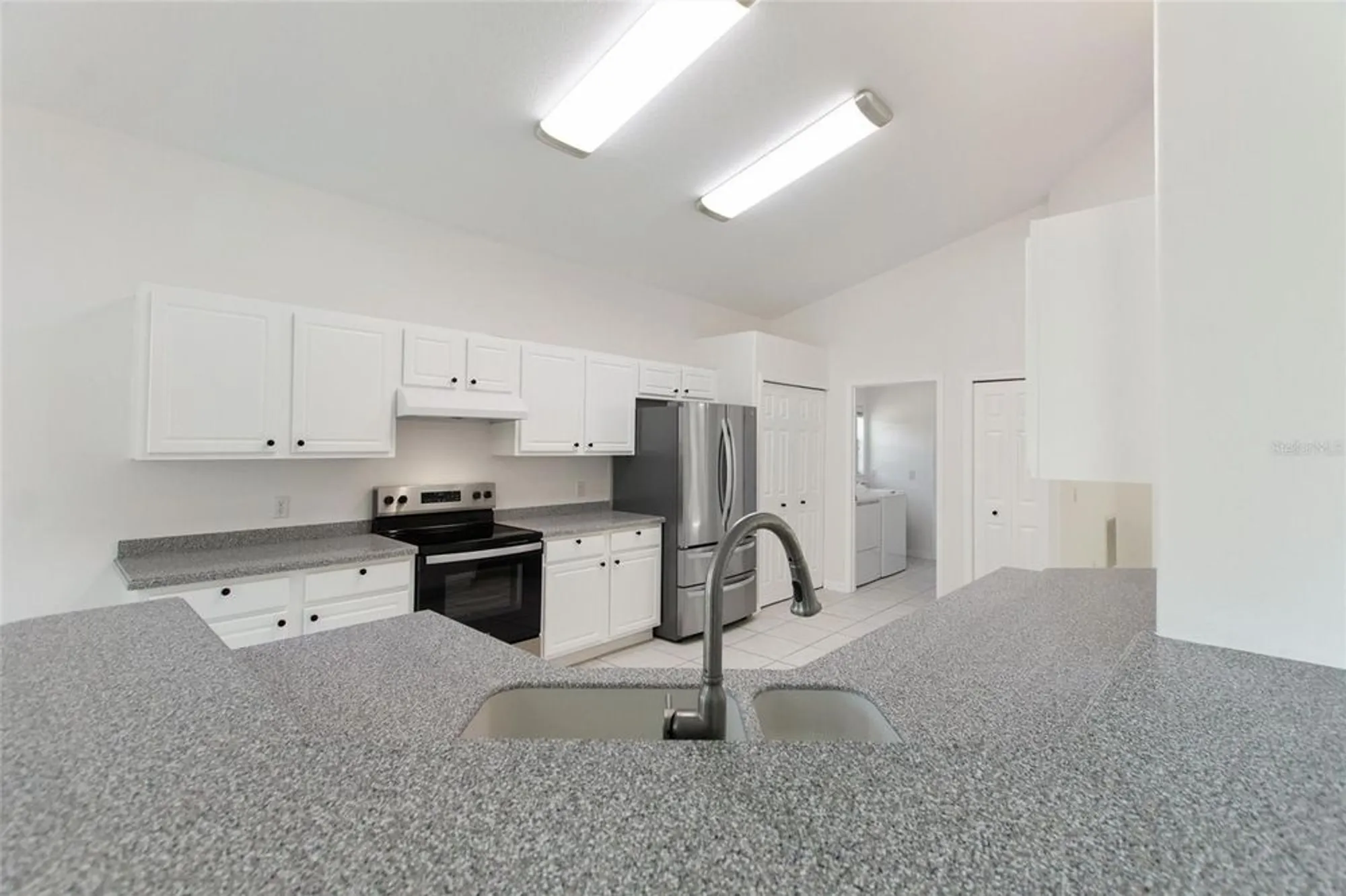 Property Slideshow image 8 of 64 | 106 mossy oak dr, Davenport, FL, 33837