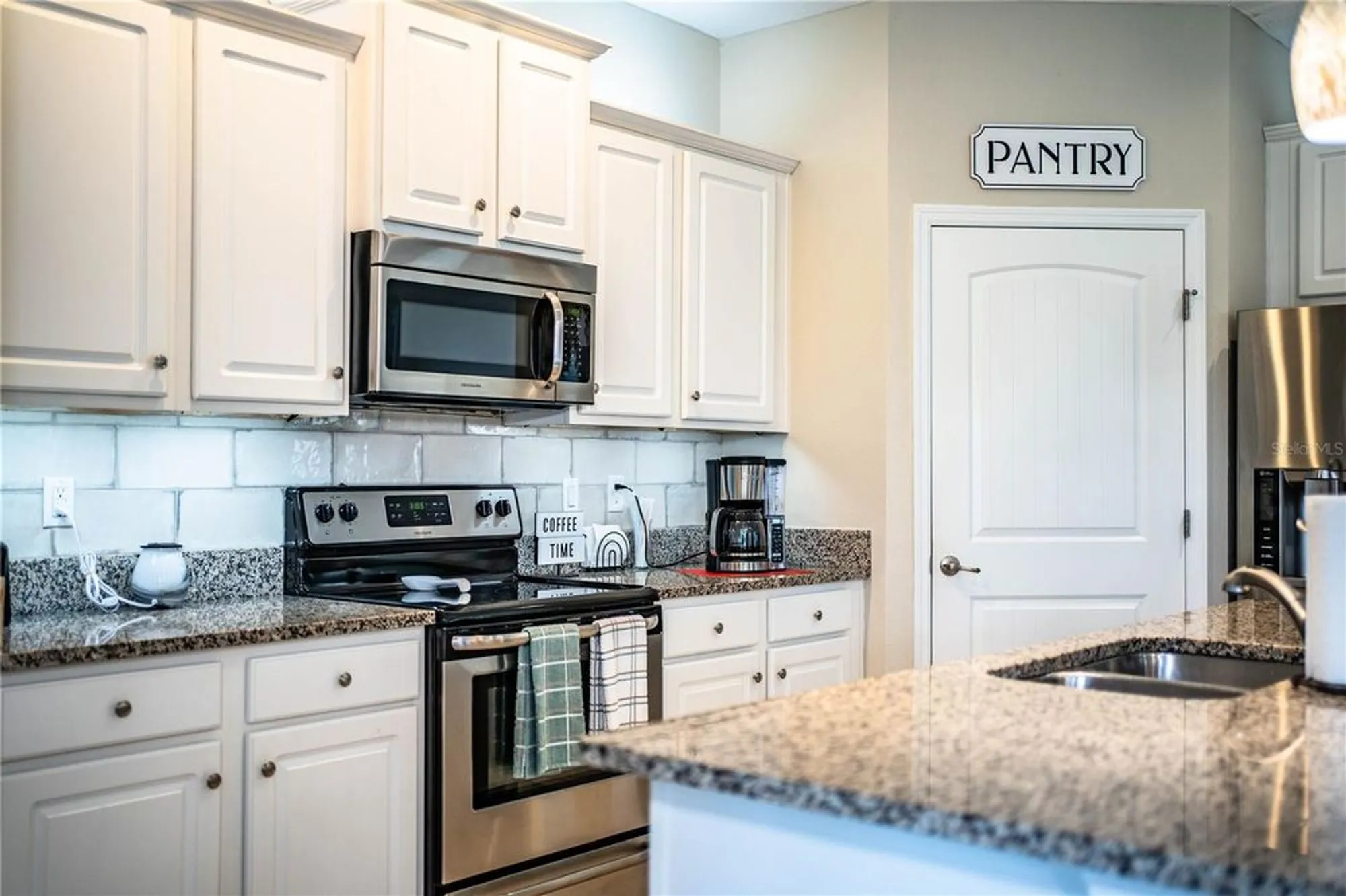 Property Slideshow image 21 of 47 | 2778 canyon crest dr, Lakeland, FL, 33811