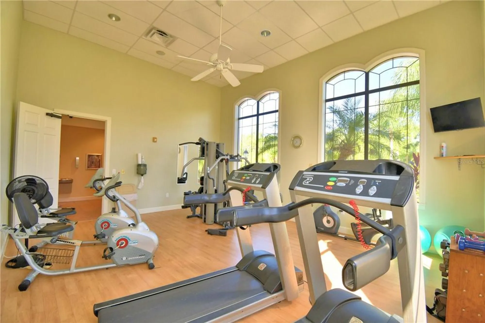 Property Slideshow image 57 of 68 | 1613 linz ct, Winter Haven, FL, 33884