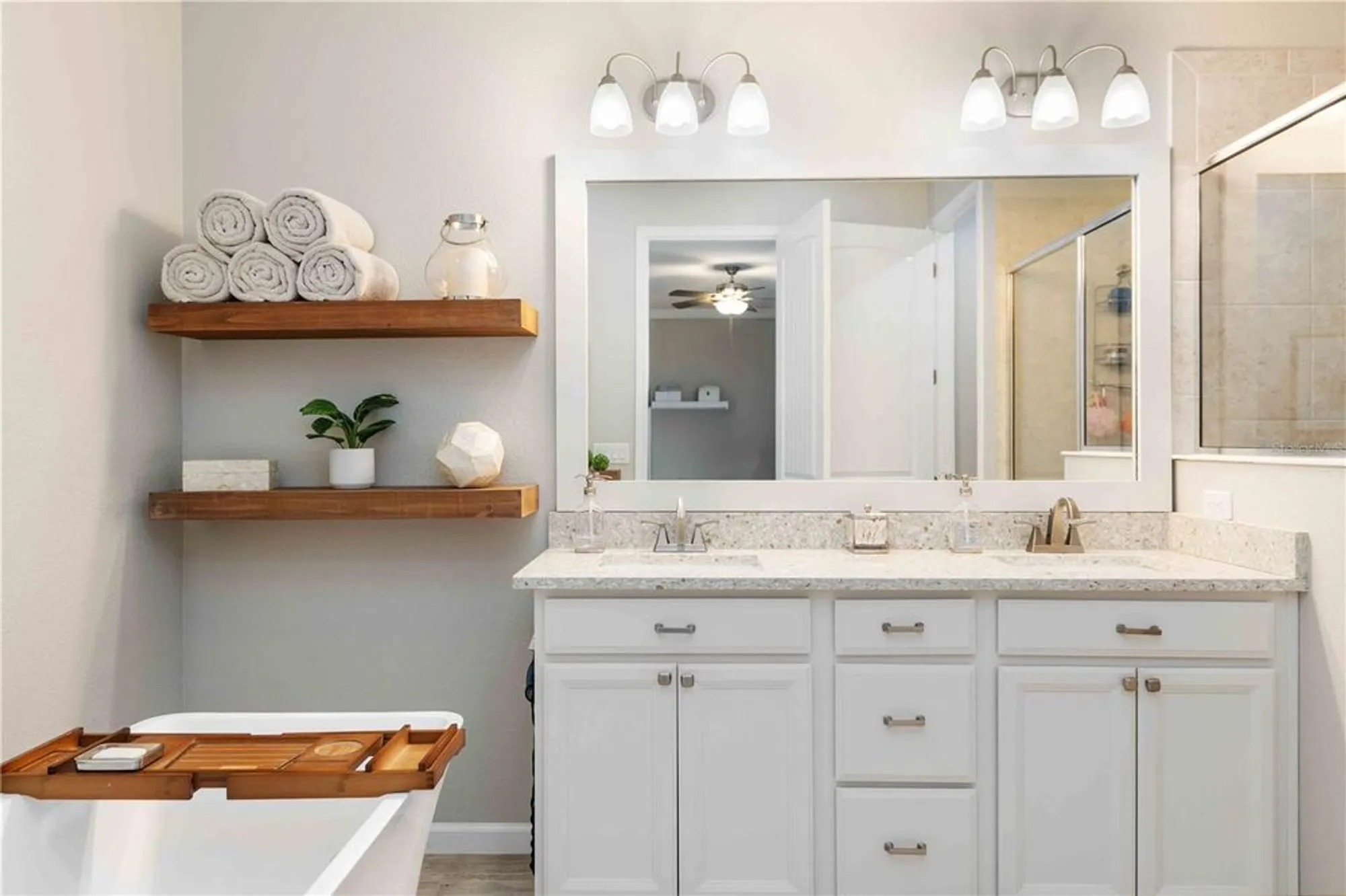 Property Slideshow image 11 of 27 | 11812 brookside dr, Bradenton, FL, 34211