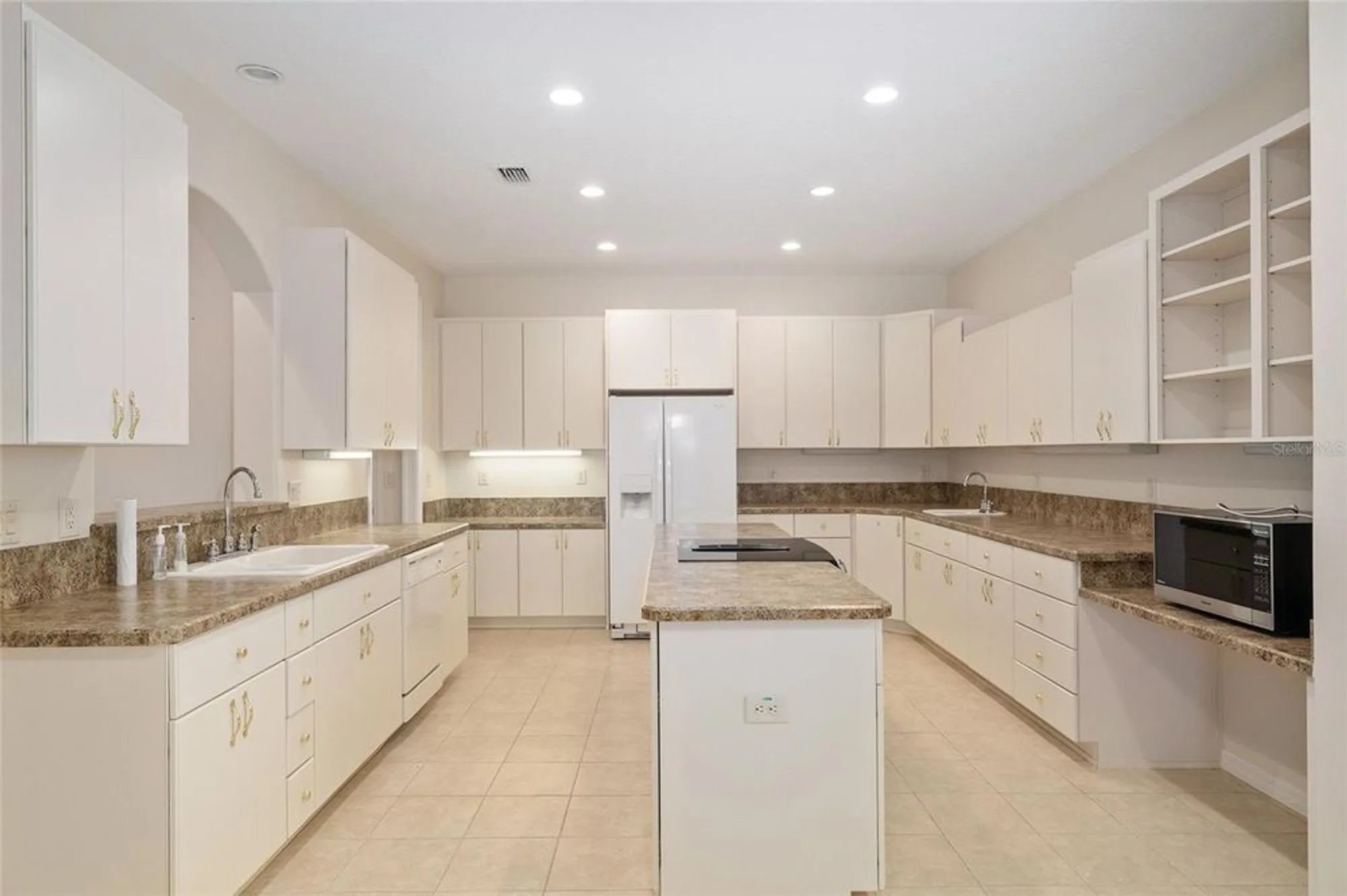 Property Slideshow image 20 of 63 | 5318 fantasy way, Leesburg, FL, 34748