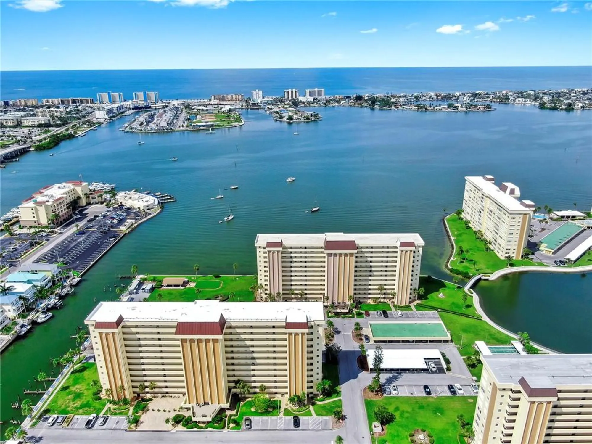 Property Slideshow image 43 of 46 | 4550 cove cir apt 605, Saint Petersburg, FL, 33708