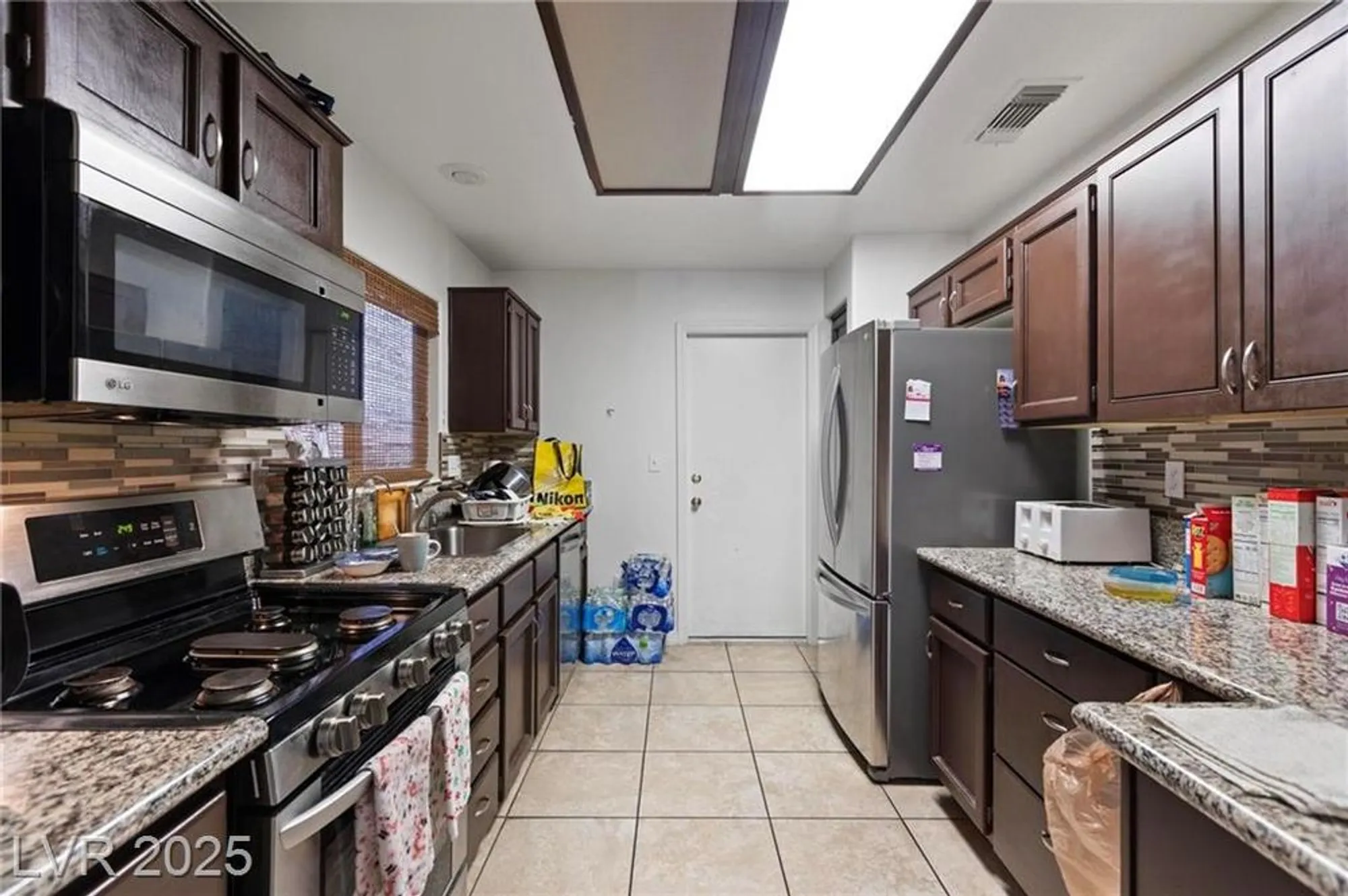 Property Slideshow image 18 of 29 | 2231 hallston st, Las Vegas, NV, 89134