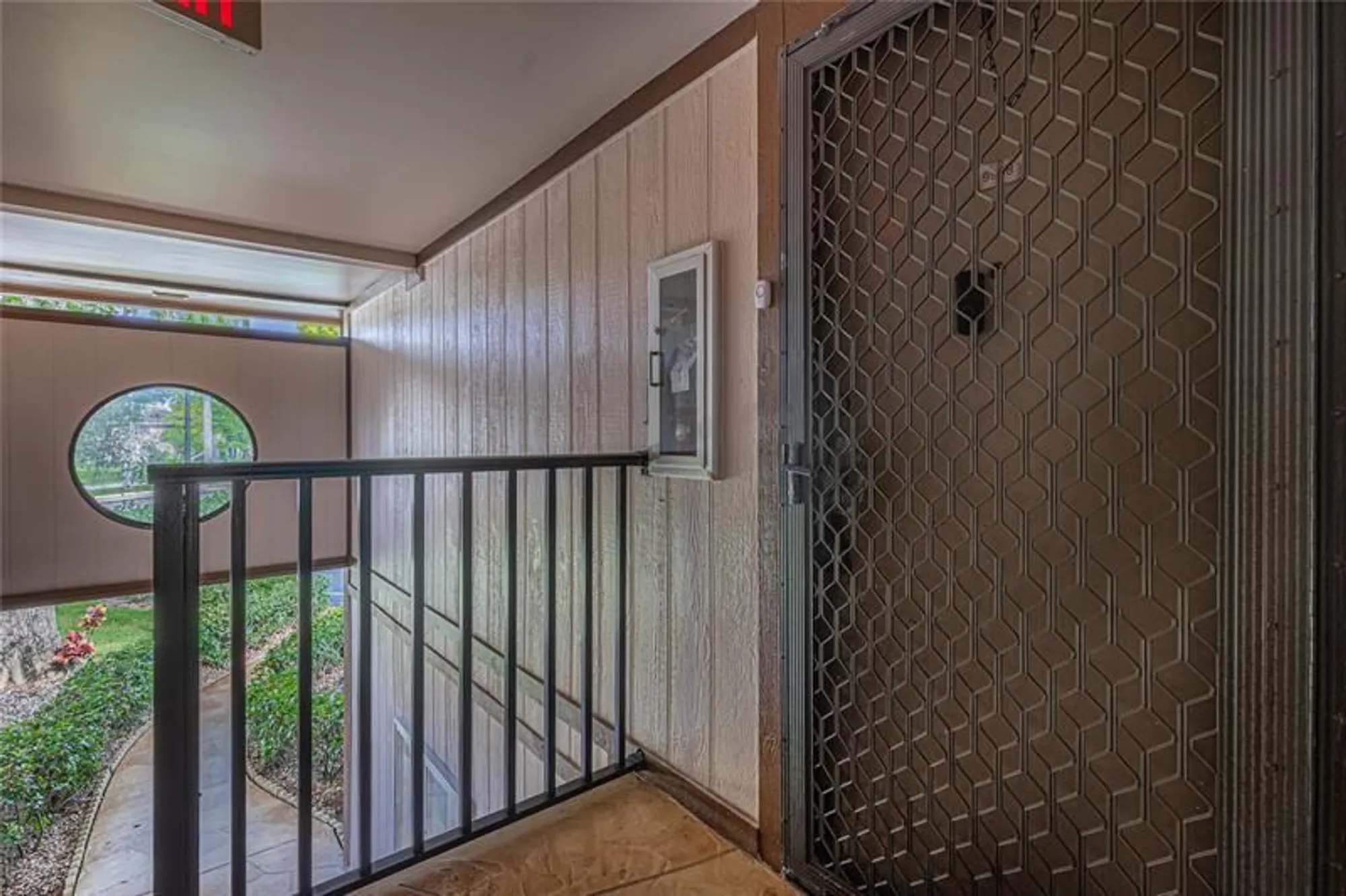 Property Slideshow image 24 of 29 | 9998 n belfort cir # 9998, Tamarac, FL, 33321