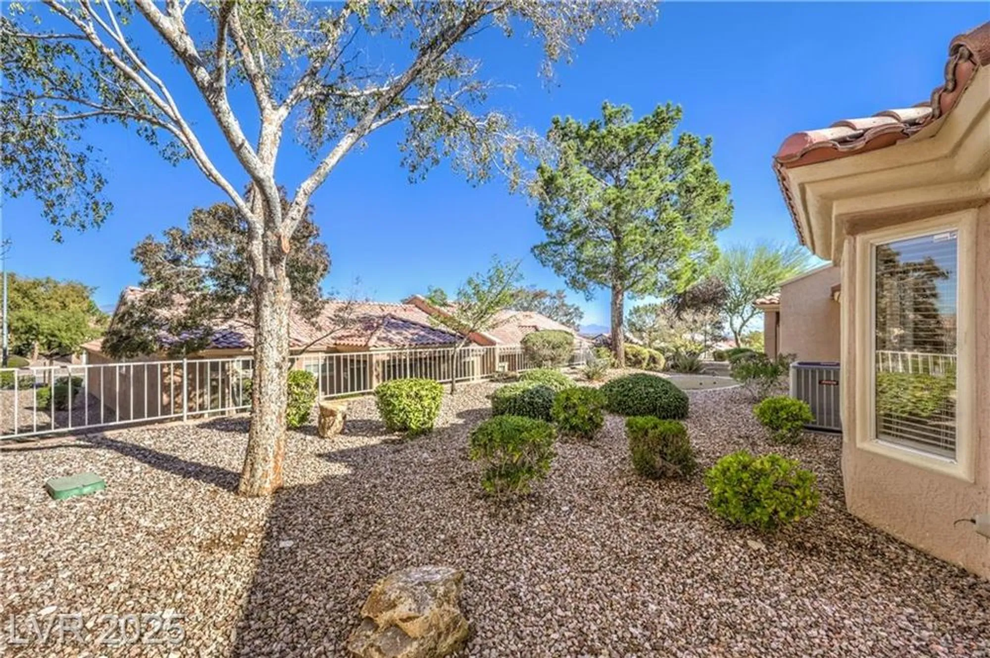 Property Slideshow image 31 of 57 | 10004 heyfield dr, Las Vegas, NV, 89134
