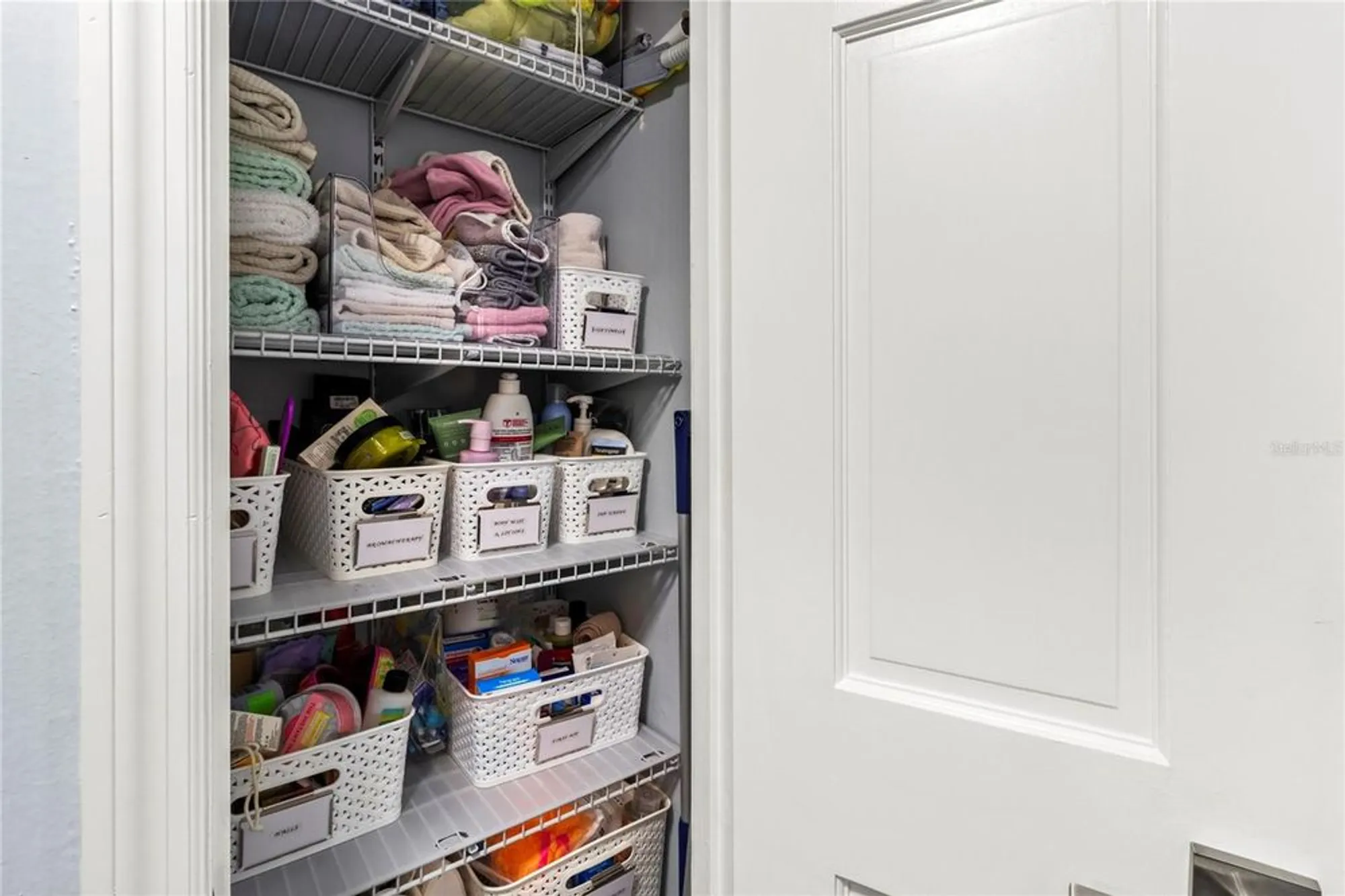 Property Slideshow image 15 of 38 | 4189 heron way # 406e, Bradenton, FL, 34205