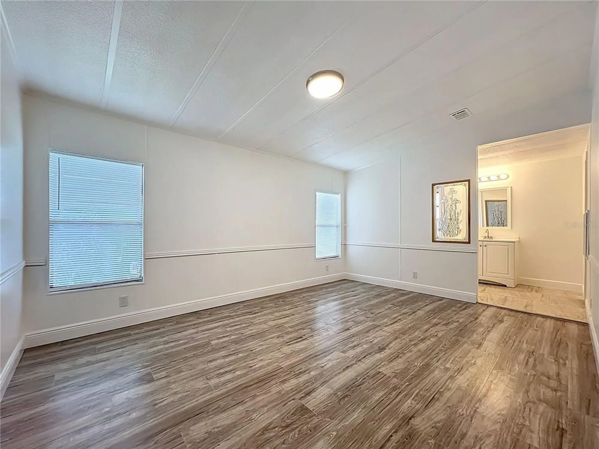 Property Slideshow image 19 of 30 | 143 westwood dr, Leesburg, FL, 34748