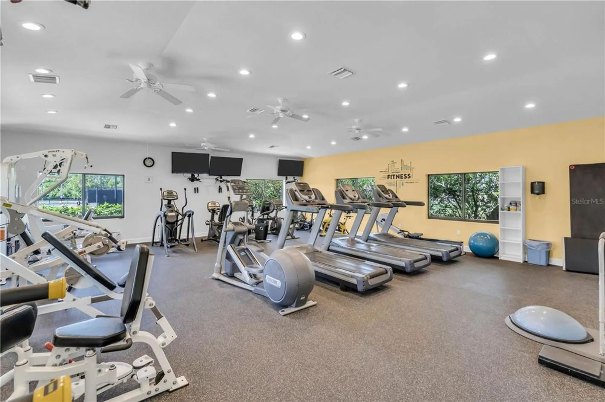 Property Slideshow image 36 of 44 | 1720 starling dr 103, Sarasota, FL, 34231