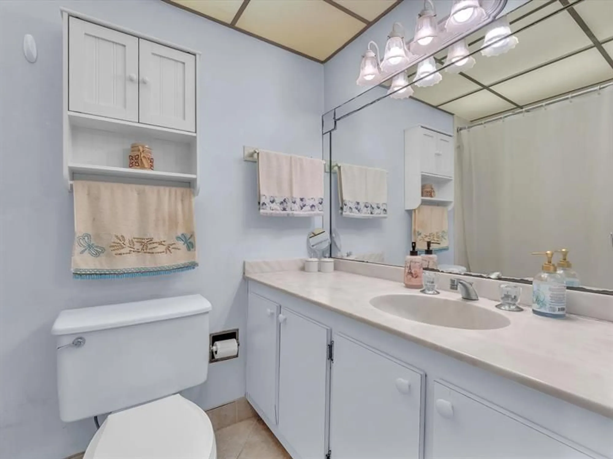 Property Slideshow image 15 of 28 | 5860 nw 44th st 804, Lauderhill, FL, 33319