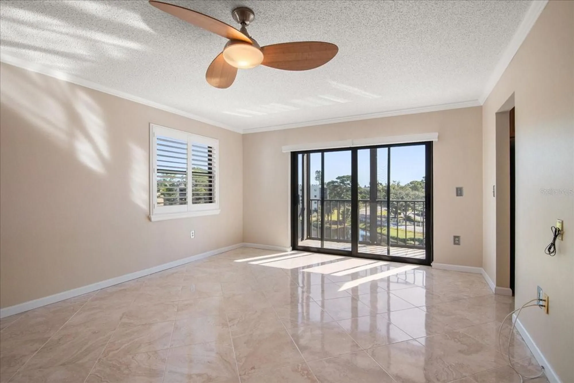 Property Slideshow image 11 of 52 | 8199 terrace garden dr n unit 402, St Petersburg, FL, 33709