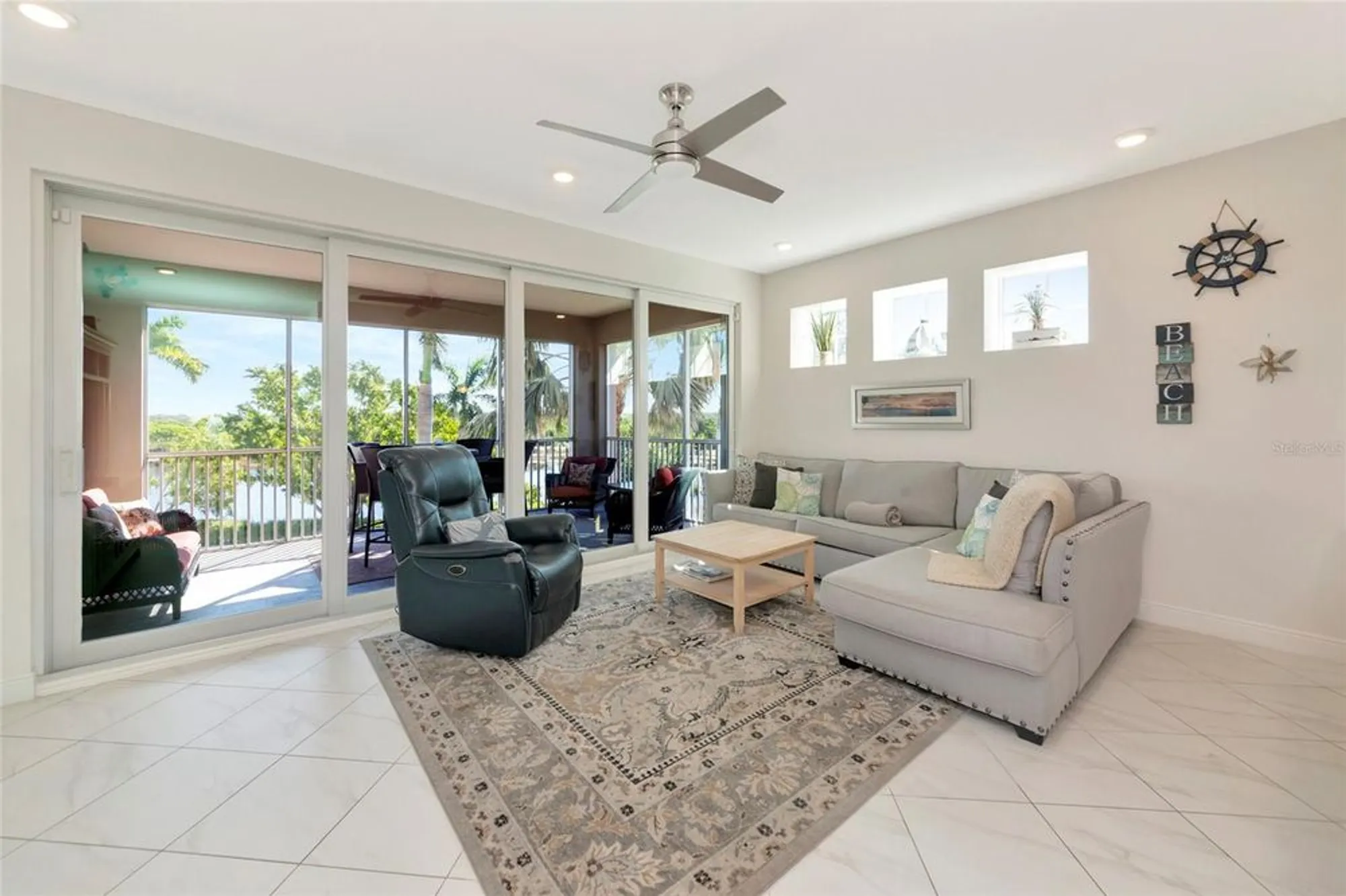 Property Slideshow image 10 of 78 | 395 aruba cir 203, Bradenton, FL, 34209