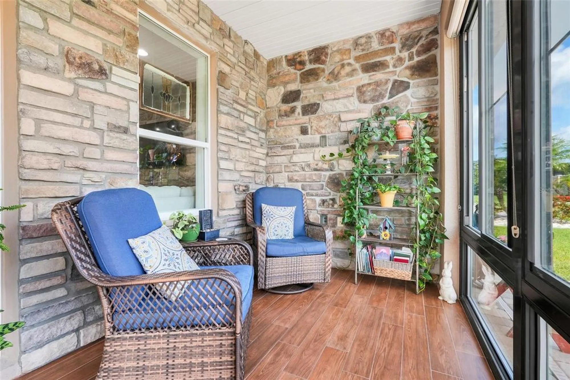 Property Slideshow image 33 of 52 | 815 hidden moss dr, Groveland, FL, 34736