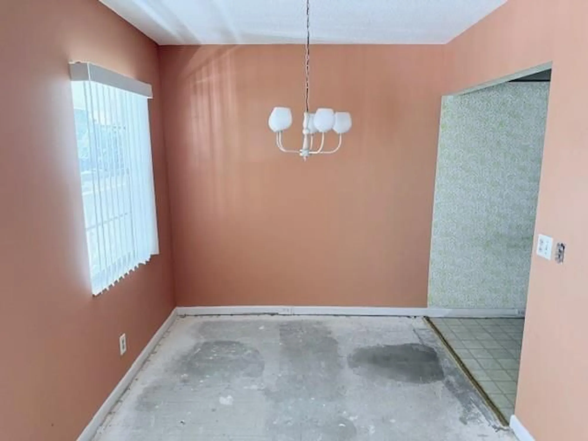 Property Slideshow image 4 of 37 | 103 newport f # 103, Deerfield Beach, FL, 33442