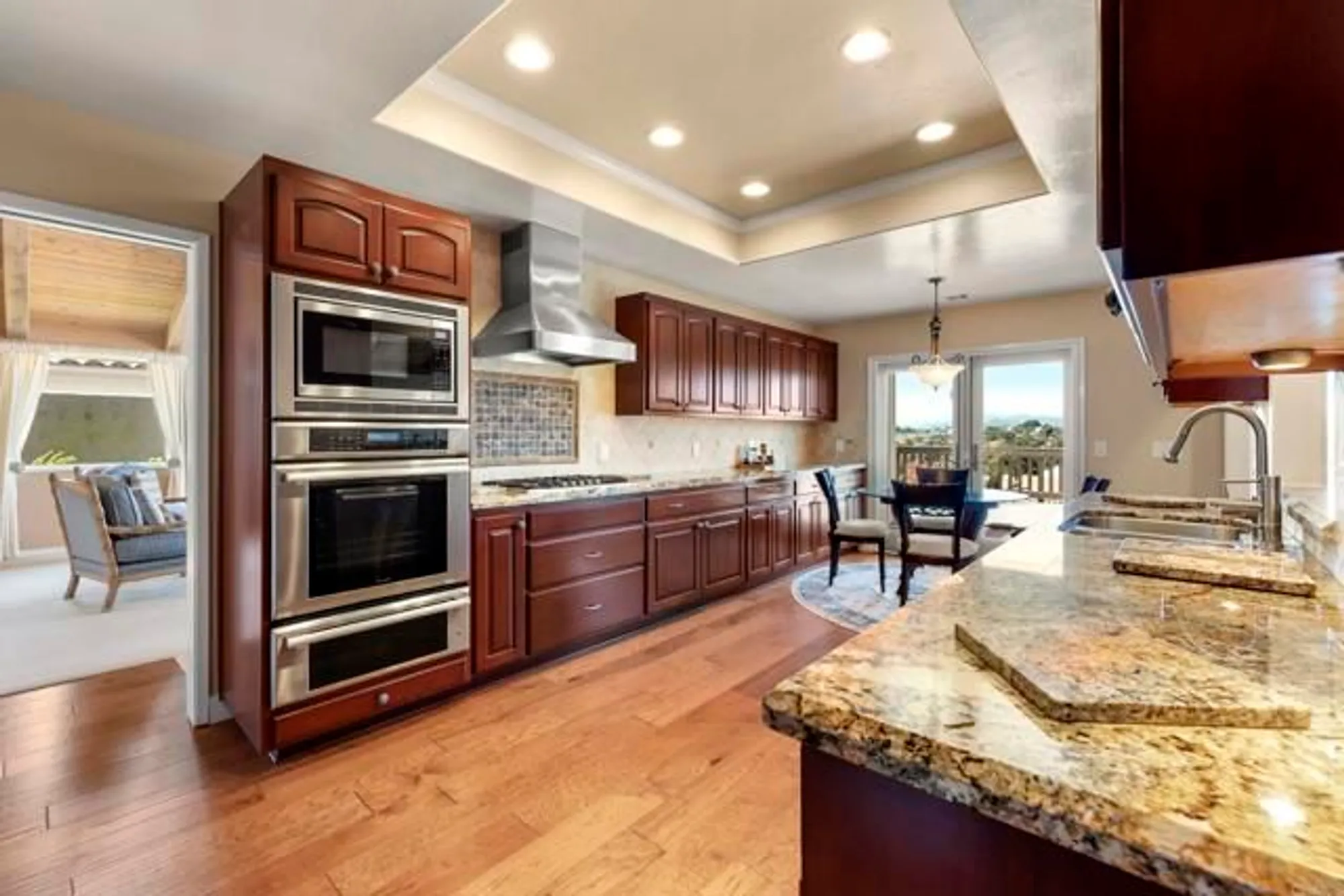 Property Slideshow image 19 of 58 | 1057 ridge heights dr, Fallbrook, CA, 92028